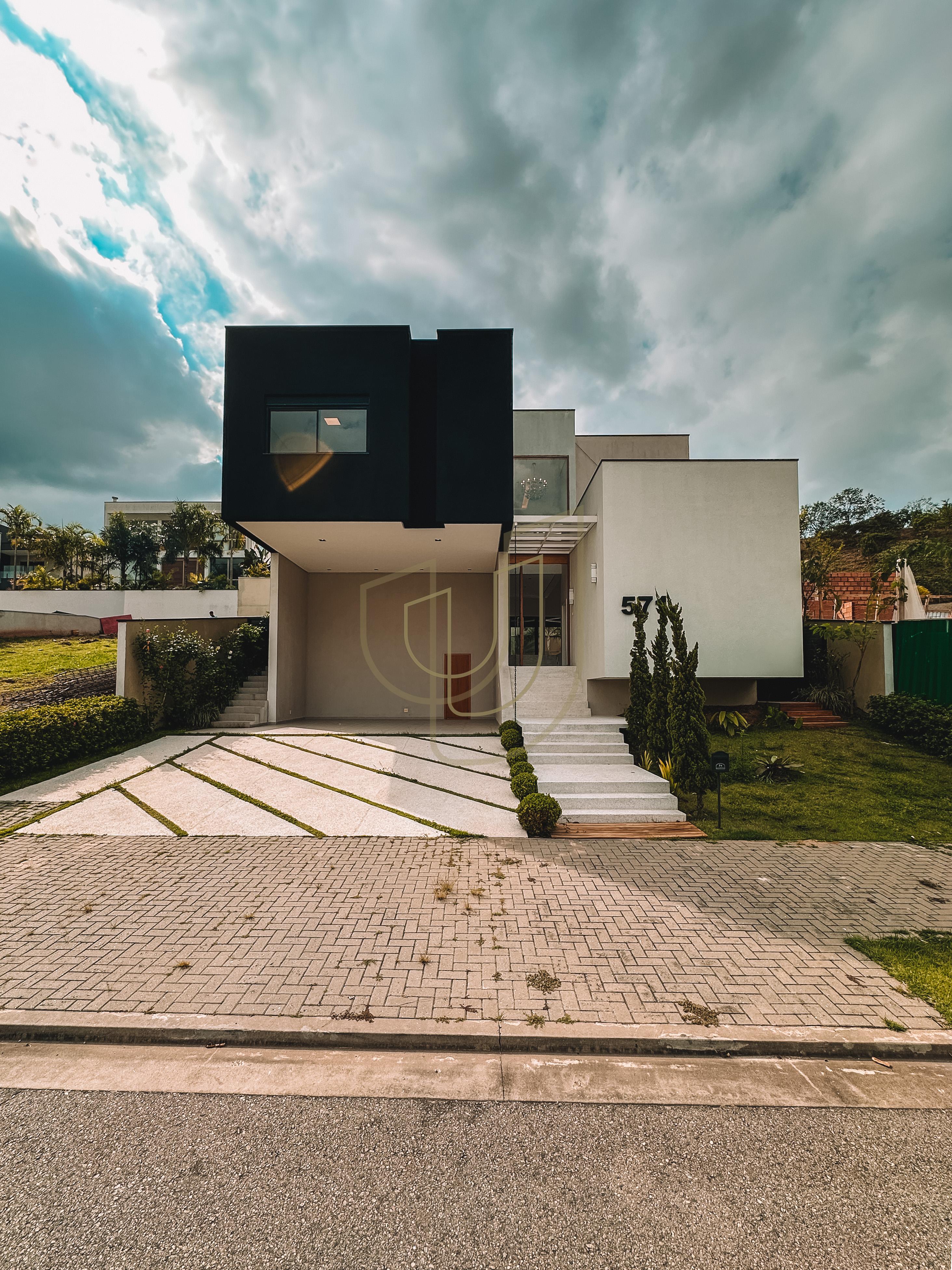 Sobrado sofisticado e moderno com 4 su&iacute;tes no Urbanova - S&atilde;o Jos&eacute; dos Campos/SP  São José dos Campos - 