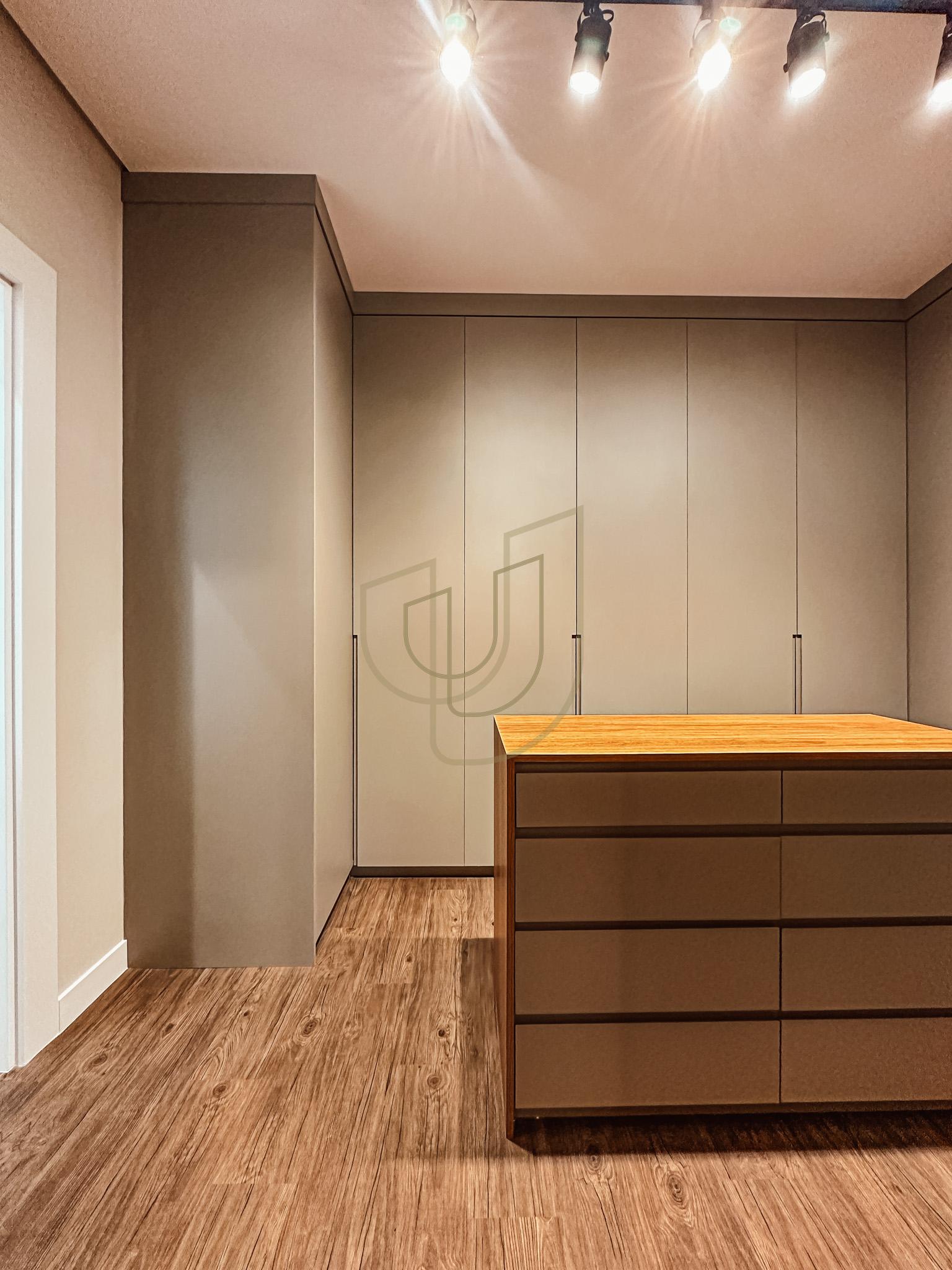 Sobrado sofisticado e moderno com 4 su&iacute;tes no Urbanova - S&atilde;o Jos&eacute; dos Campos/SP  São José dos Campos - 