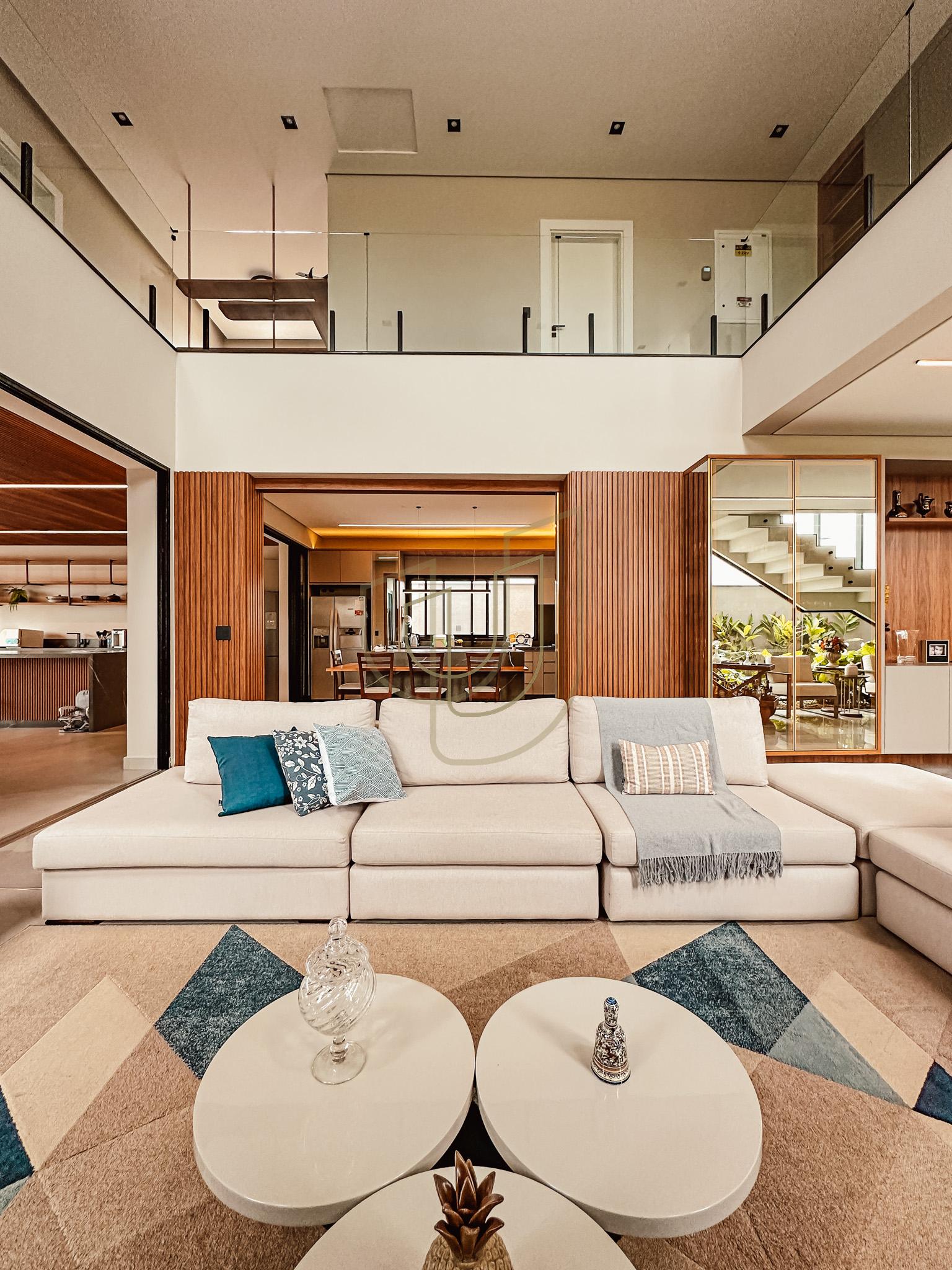 Sobrado sofisticado e moderno com 4 su&iacute;tes no Urbanova - S&atilde;o Jos&eacute; dos Campos/SP  São José dos Campos - 