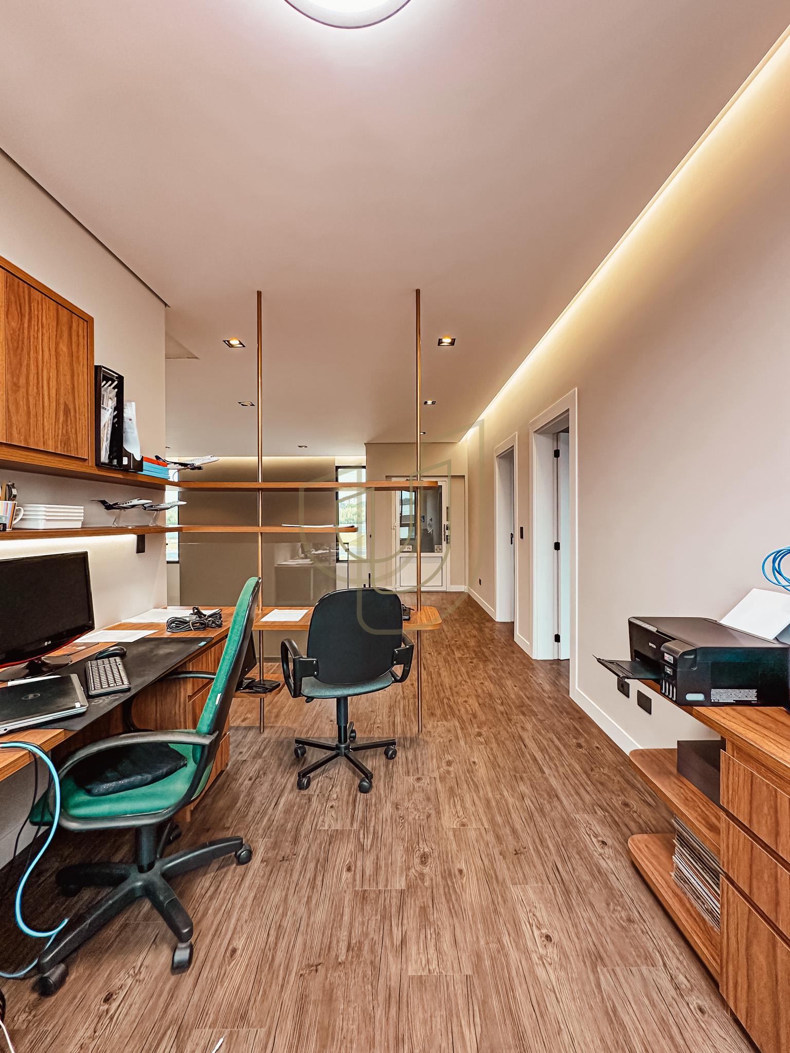 Sobrado sofisticado e moderno com 4 su&iacute;tes no Urbanova - S&atilde;o Jos&eacute; dos Campos/SP  São José dos Campos - 