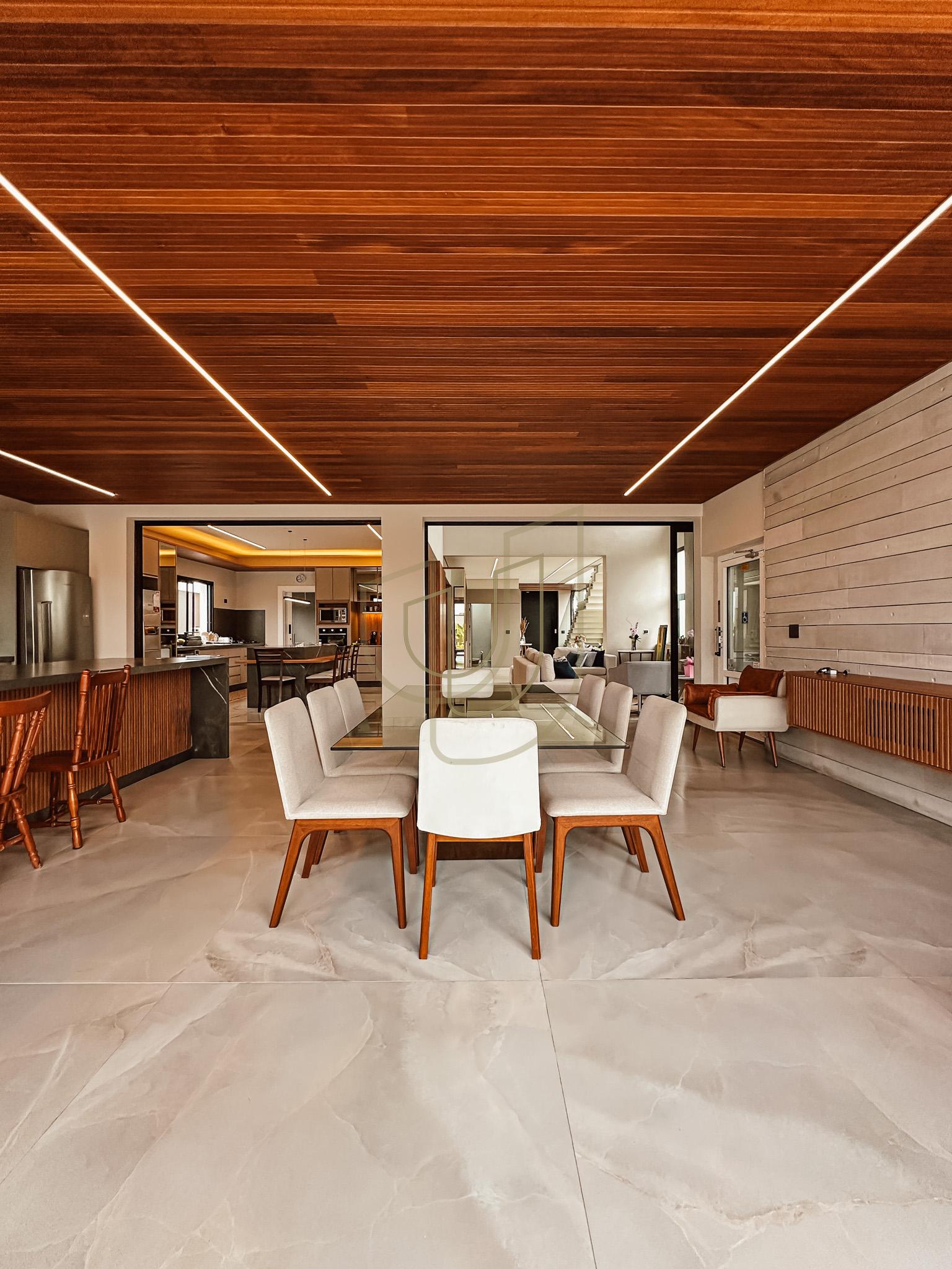 Sobrado sofisticado e moderno com 4 su&iacute;tes no Urbanova - S&atilde;o Jos&eacute; dos Campos/SP  São José dos Campos - 