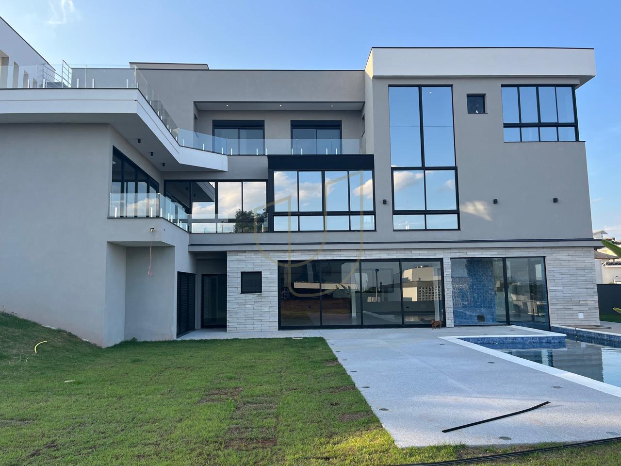 Sobrado sofisticado e moderno com 5 su&iacute;tes no Urbanova - S&atilde;o Jos&eacute; dos Campos/SP  São José dos Campos - 