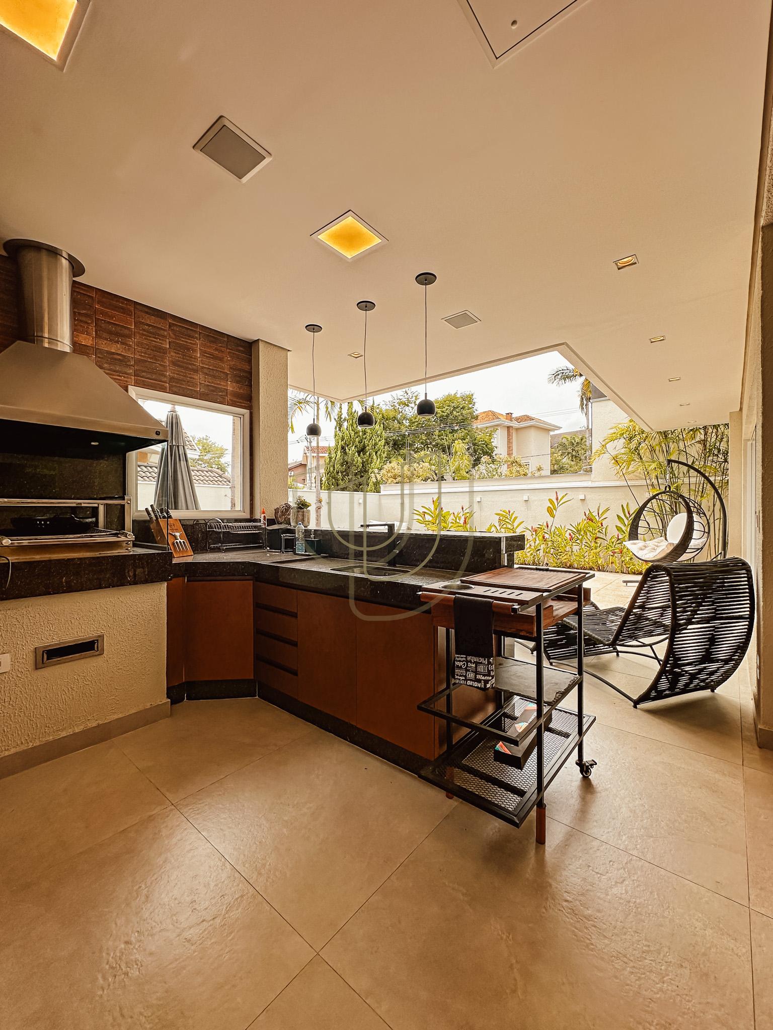 Sobrado sofisticado e moderno com 5 su&iacute;tes no Urbanova - S&atilde;o Jos&eacute; dos Campos/SP  São José dos Campos - 