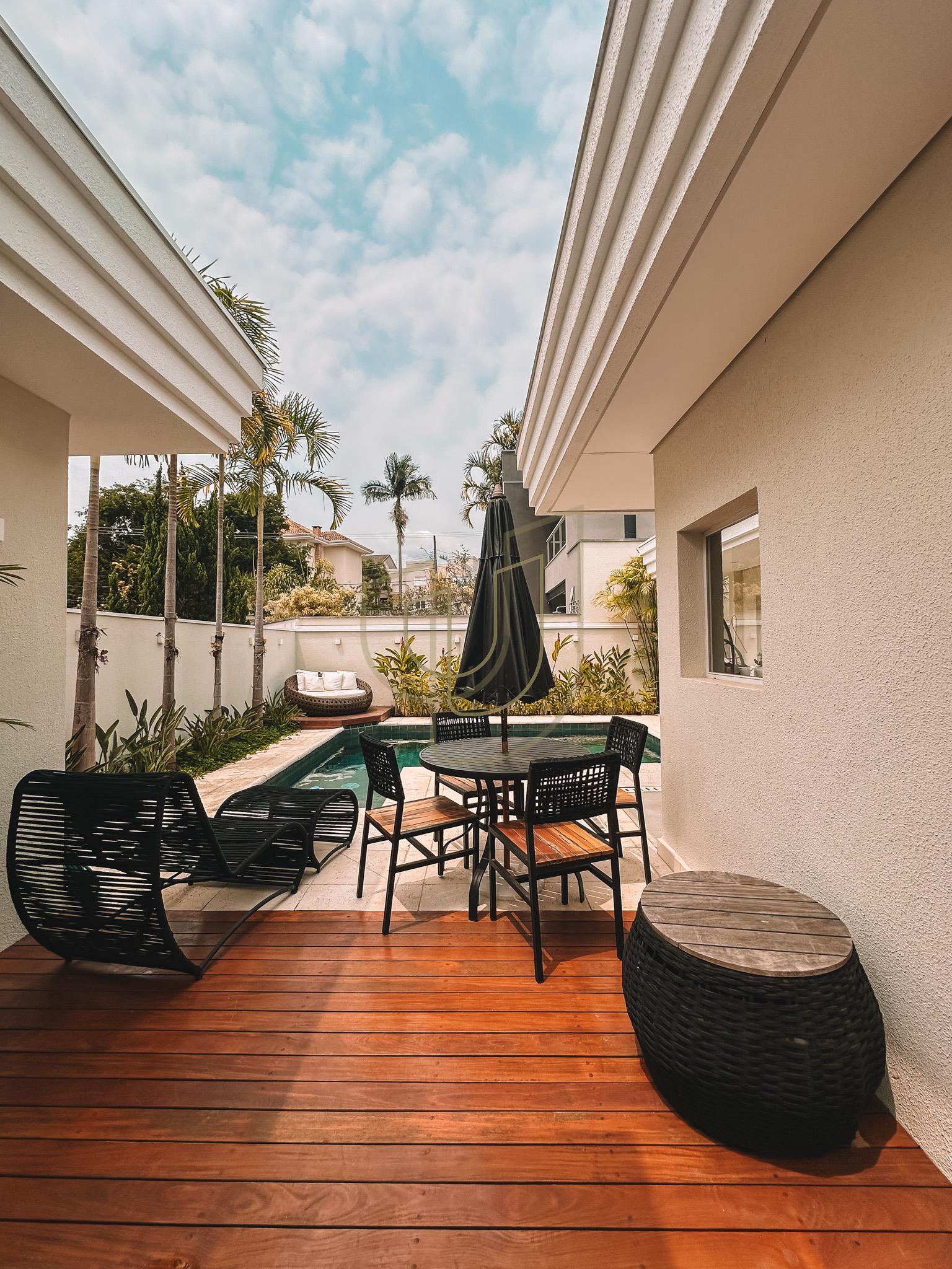 Sobrado sofisticado e moderno com 5 su&iacute;tes no Urbanova - S&atilde;o Jos&eacute; dos Campos/SP  São José dos Campos - 