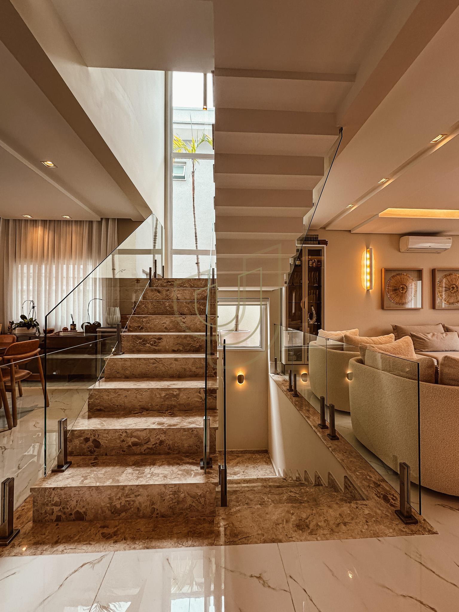 Sobrado sofisticado e moderno com 5 su&iacute;tes no Urbanova - S&atilde;o Jos&eacute; dos Campos/SP  São José dos Campos - 