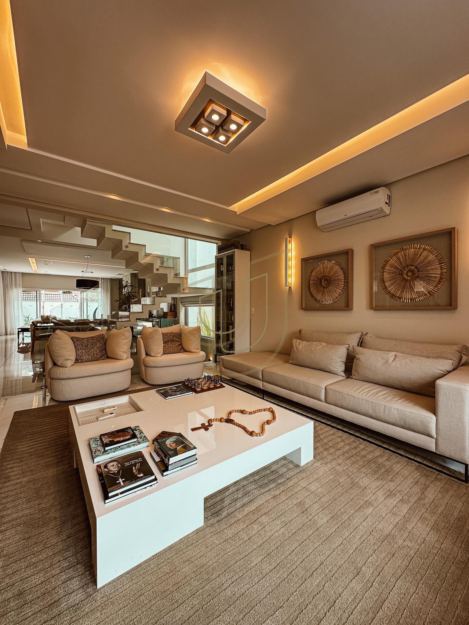 Sobrado sofisticado e moderno com 5 su&iacute;tes no Urbanova - S&atilde;o Jos&eacute; dos Campos/SP  São José dos Campos - 