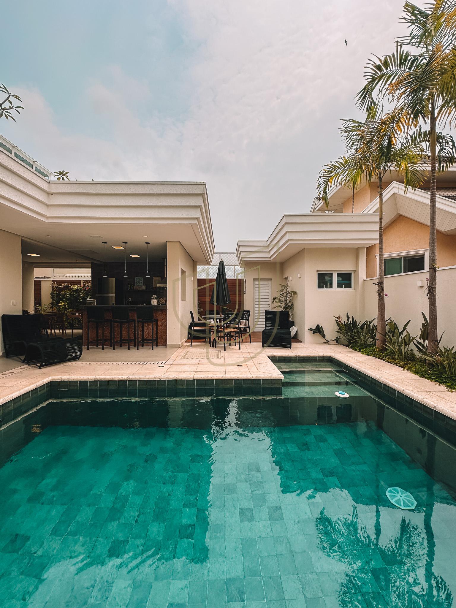 Sobrado sofisticado e moderno com 5 su&iacute;tes no Urbanova - S&atilde;o Jos&eacute; dos Campos/SP  São José dos Campos - 