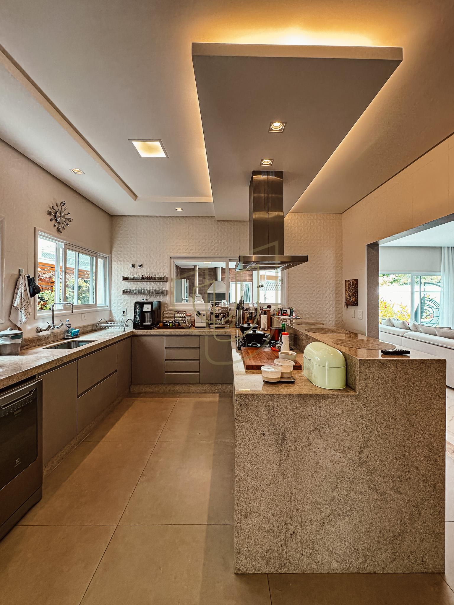 Sobrado sofisticado e moderno com 5 su&iacute;tes no Urbanova - S&atilde;o Jos&eacute; dos Campos/SP  São José dos Campos - 