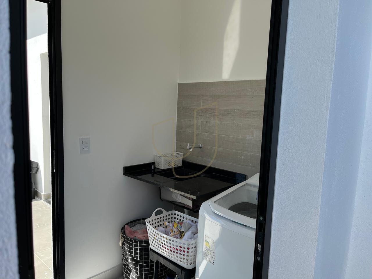 Casa T&eacute;rrea com 3 Dormit&oacute;rios no Santa M&ocirc;nica - S&atilde;o Jos&eacute; dos Campos/SP  Caçapava - 