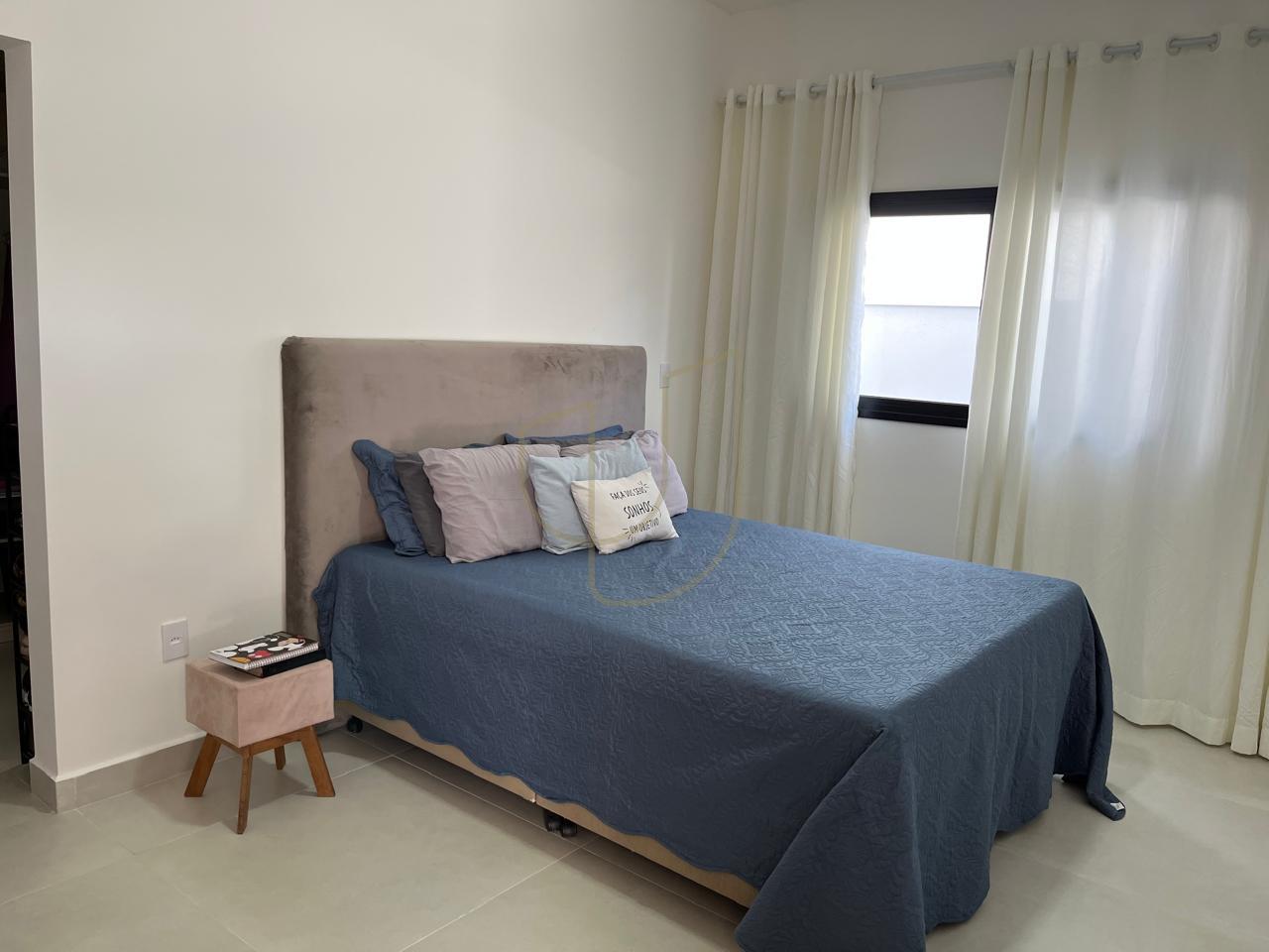 Casa T&eacute;rrea com 3 Dormit&oacute;rios no Santa M&ocirc;nica - S&atilde;o Jos&eacute; dos Campos/SP  Caçapava - 