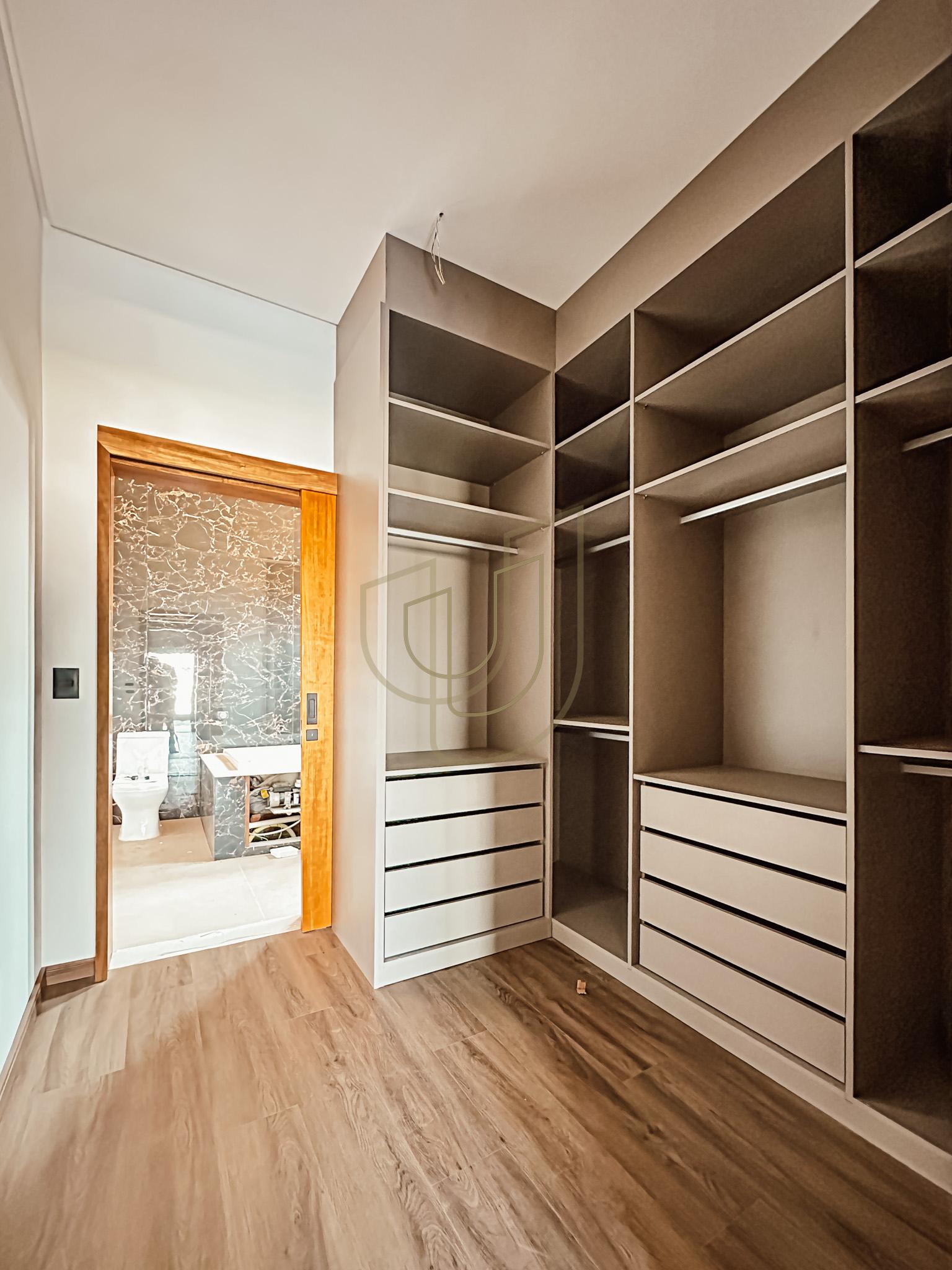 Sobrado sofisticado e moderno com 4 su&iacute;tes no Urbanova - S&atilde;o Jos&eacute; dos Campos/SP  São José dos Campos - 