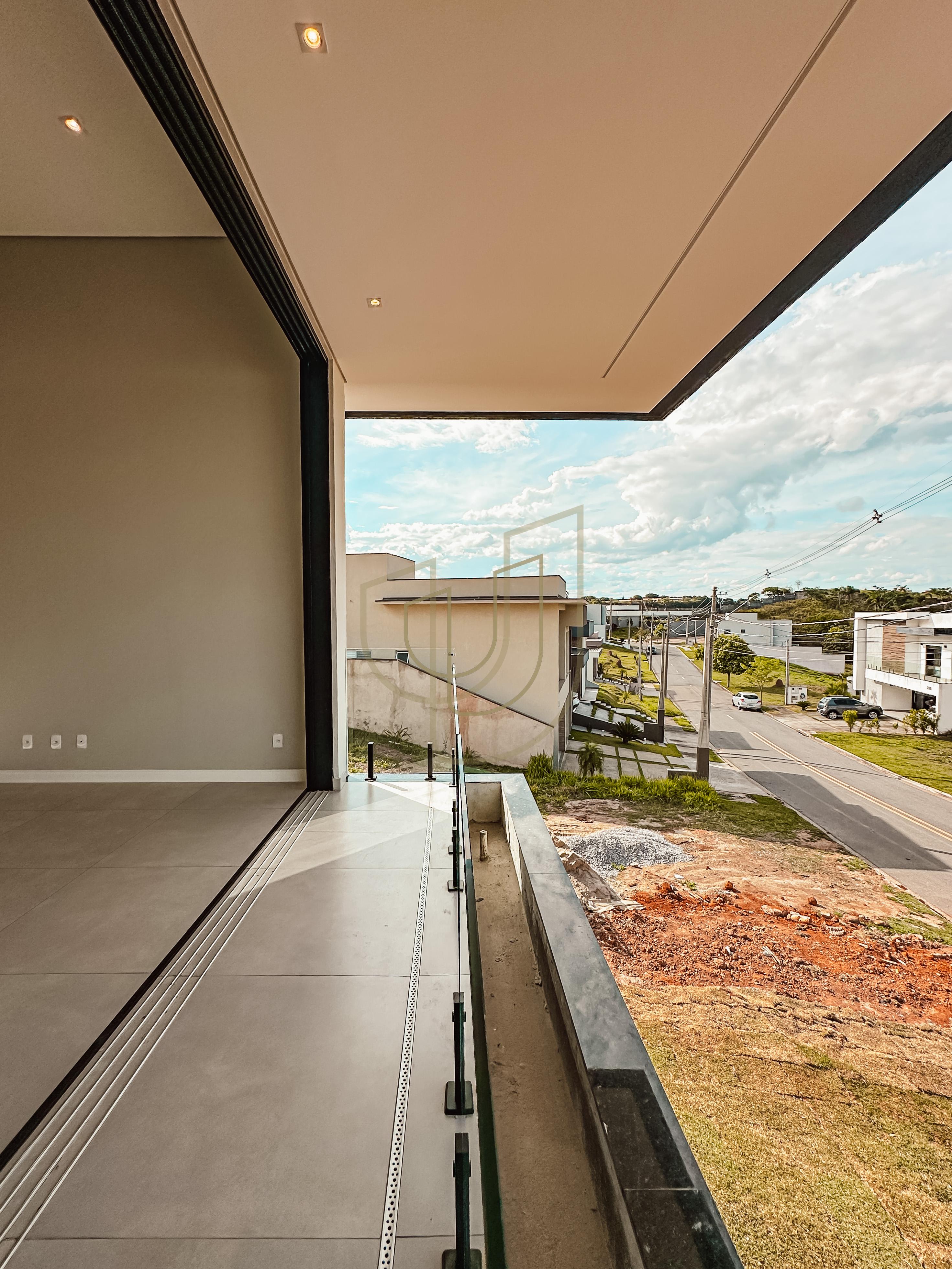 Sobrado sofisticado e moderno com 3 su&iacute;tes no Verana - S&atilde;o Jos&eacute; dos Campos/SP  São José dos Campos - 