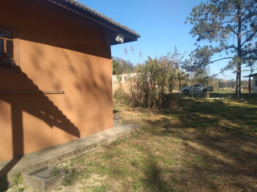 Ch&aacute;cara com 9.000m&sup2; no Recanto dos Pinherais - S&atilde;o Jos&eacute; dos Campos/SP  São José dos Campos - 