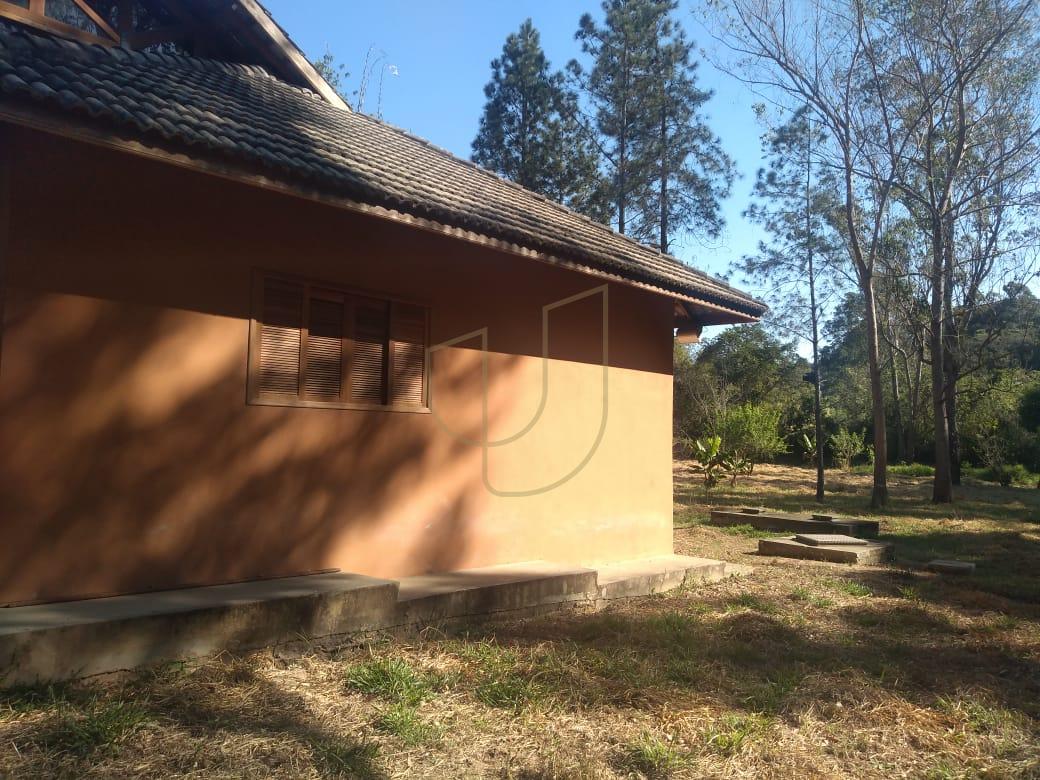 Ch&aacute;cara com 9.000m&sup2; no Recanto dos Pinherais - S&atilde;o Jos&eacute; dos Campos/SP  São José dos Campos - 