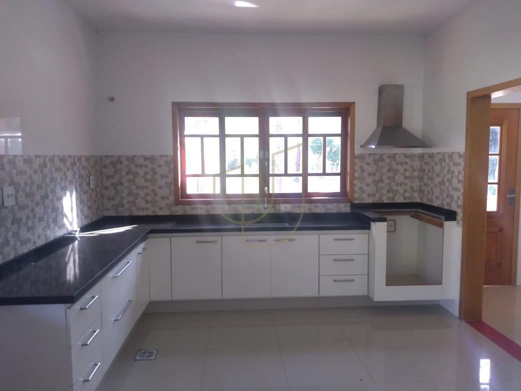 Ch&aacute;cara com 9.000m&sup2; no Recanto dos Pinherais - S&atilde;o Jos&eacute; dos Campos/SP  São José dos Campos - 