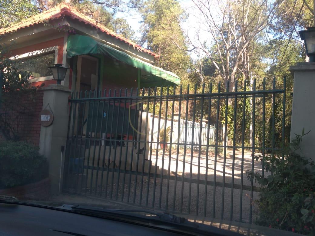 Ch&aacute;cara com 9.000m&sup2; no Recanto dos Pinherais - S&atilde;o Jos&eacute; dos Campos/SP  São José dos Campos - 