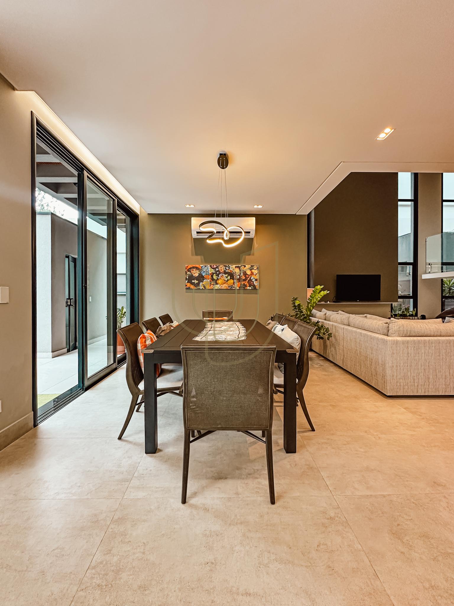 Sobrado sofisticado e moderno com 4 su&iacute;tes no Jardim do Golfe I - S&atilde;o Jos&eacute; dos Campos/SP  São José dos Campos - 