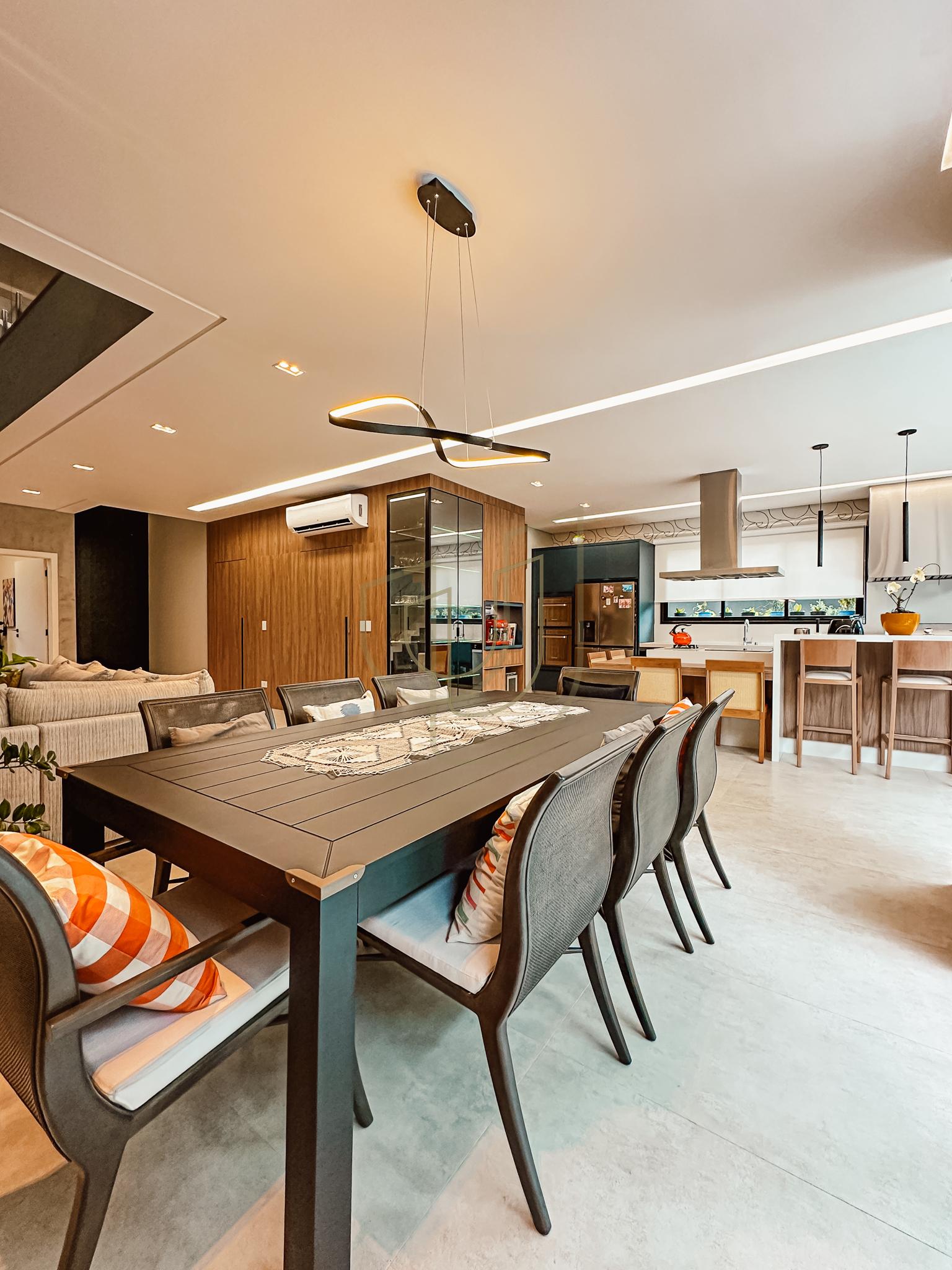 Sobrado sofisticado e moderno com 4 su&iacute;tes no Jardim do Golfe I - S&atilde;o Jos&eacute; dos Campos/SP  São José dos Campos - 