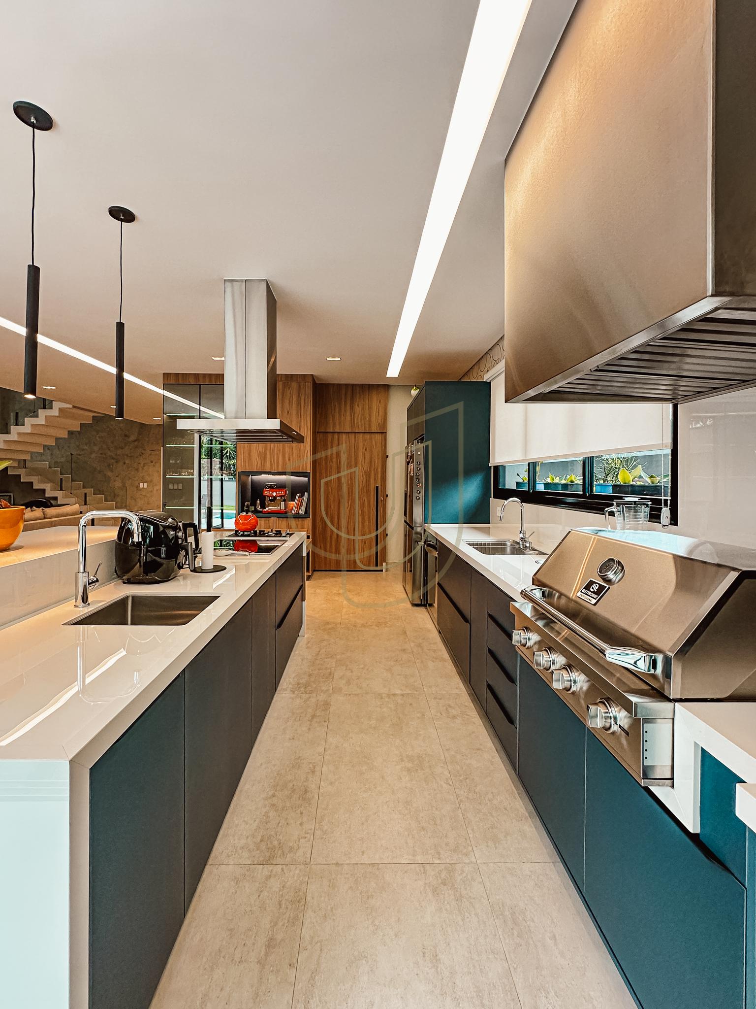 Sobrado sofisticado e moderno com 4 su&iacute;tes no Jardim do Golfe I - S&atilde;o Jos&eacute; dos Campos/SP  São José dos Campos - 