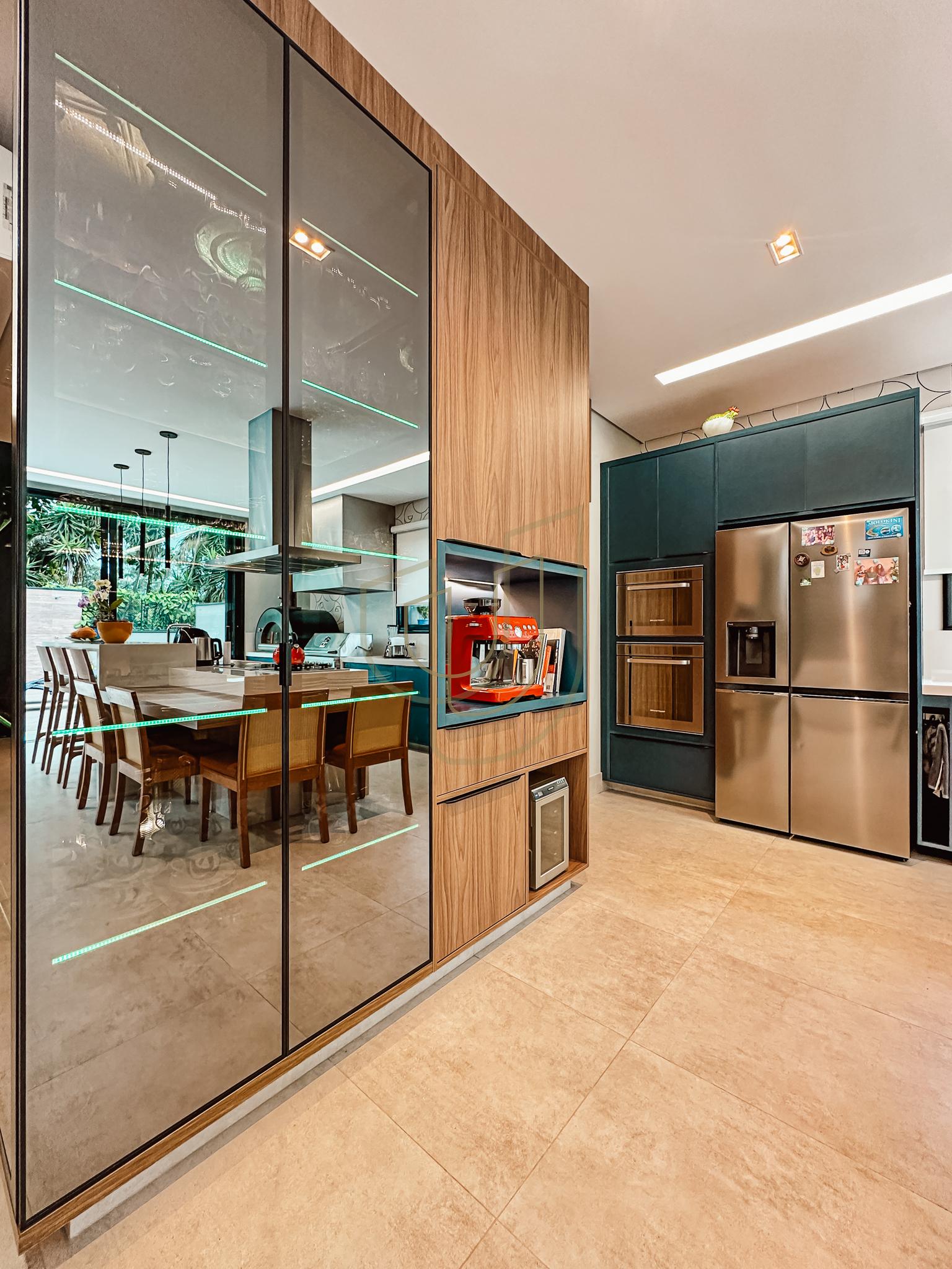 Sobrado sofisticado e moderno com 4 su&iacute;tes no Jardim do Golfe I - S&atilde;o Jos&eacute; dos Campos/SP  São José dos Campos - 