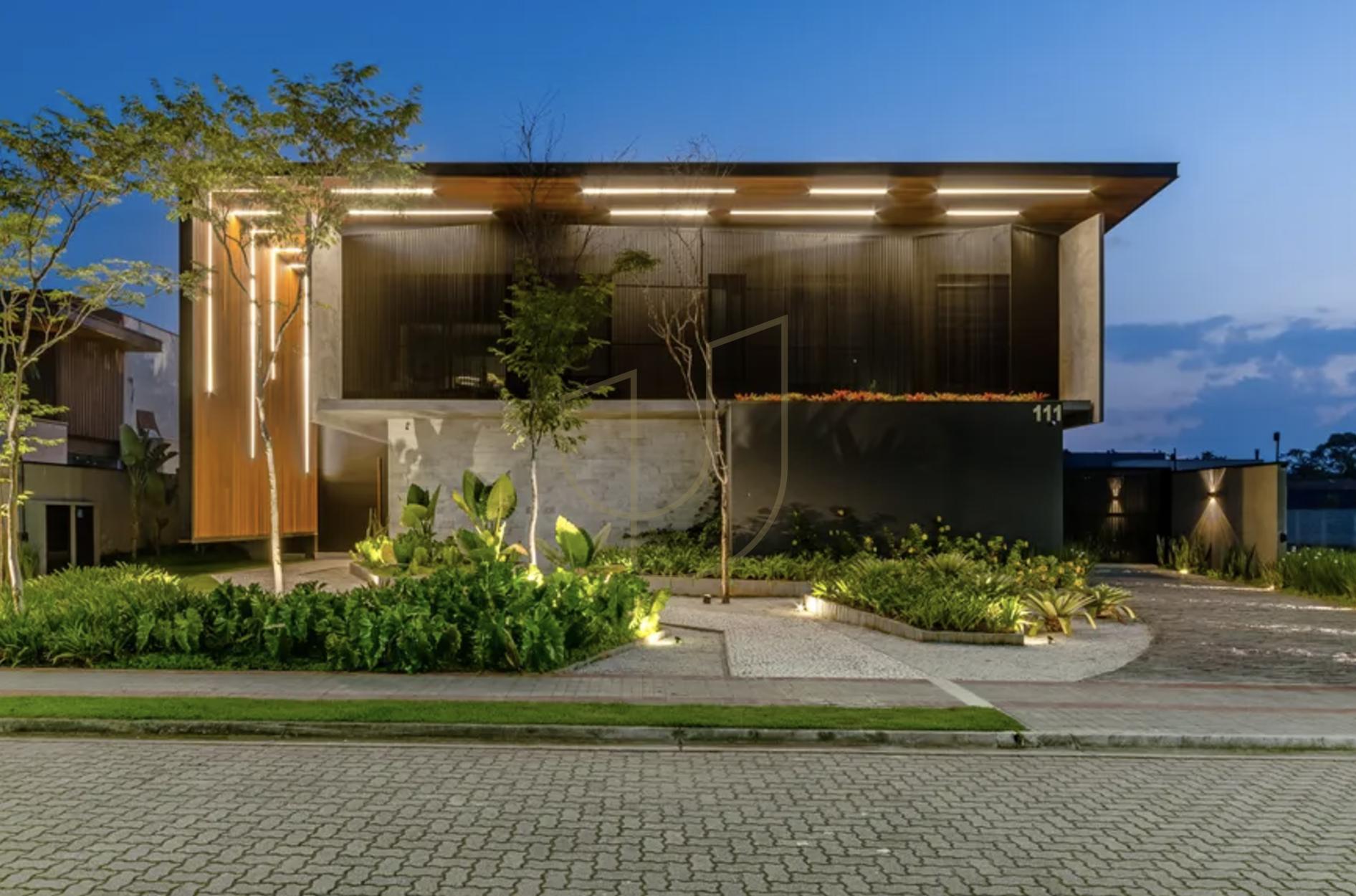 Sobrado sofisticado e moderno com 4 su&iacute;tes no Serimbura - S&atilde;o Jos&eacute; dos Campos/SP  São José dos Campos - 