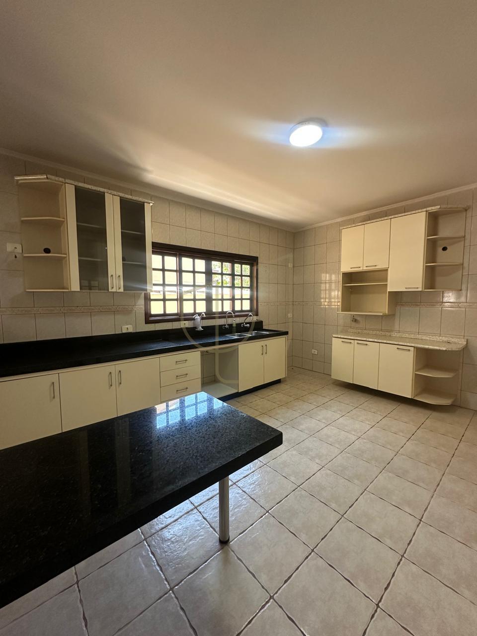 Sobrado com 3 Dormit&oacute;rios no Eldorado - Urabanova - S&atilde;o Jos&eacute; dos Campos/SP  São José dos Campos - 