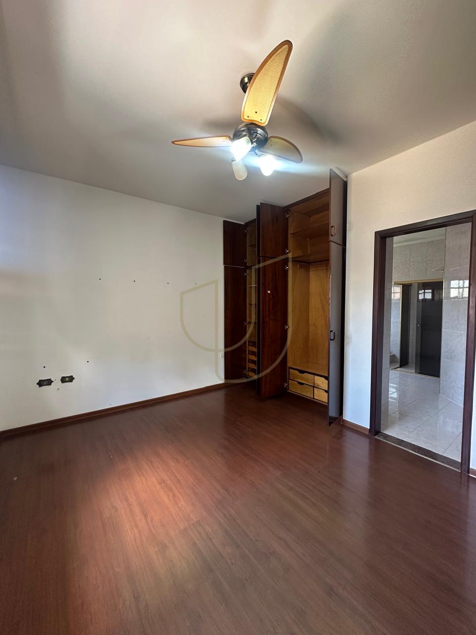 Sobrado com 3 Dormit&oacute;rios no Eldorado - Urabanova - S&atilde;o Jos&eacute; dos Campos/SP  São José dos Campos - 