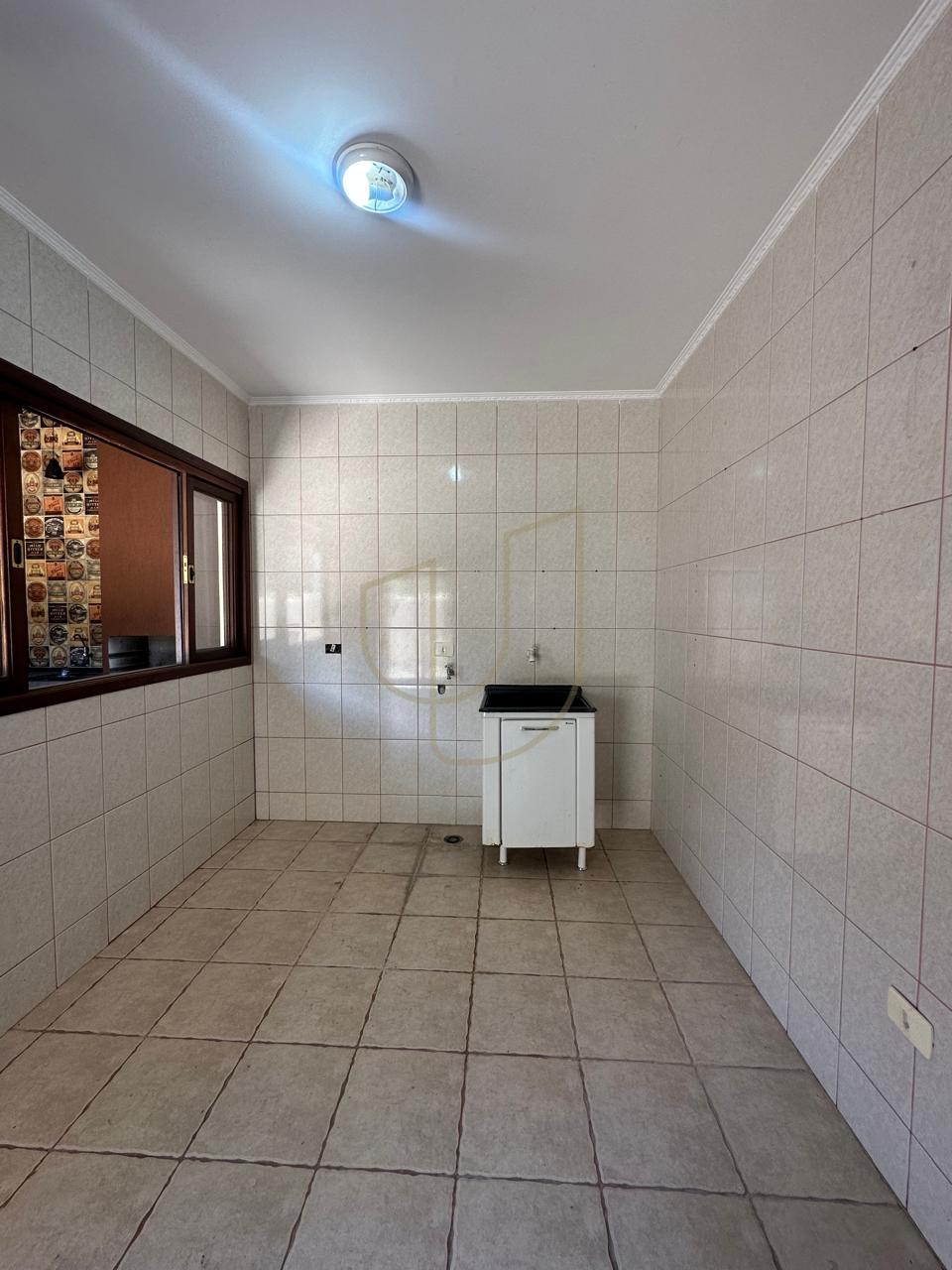 Sobrado com 3 Dormit&oacute;rios no Eldorado - Urabanova - S&atilde;o Jos&eacute; dos Campos/SP  São José dos Campos - 