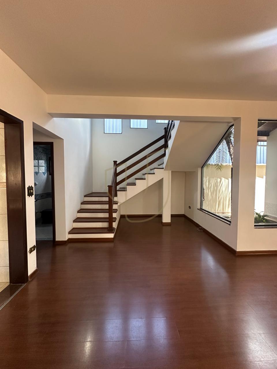 Sobrado com 3 Dormit&oacute;rios no Eldorado - Urabanova - S&atilde;o Jos&eacute; dos Campos/SP  São José dos Campos - 