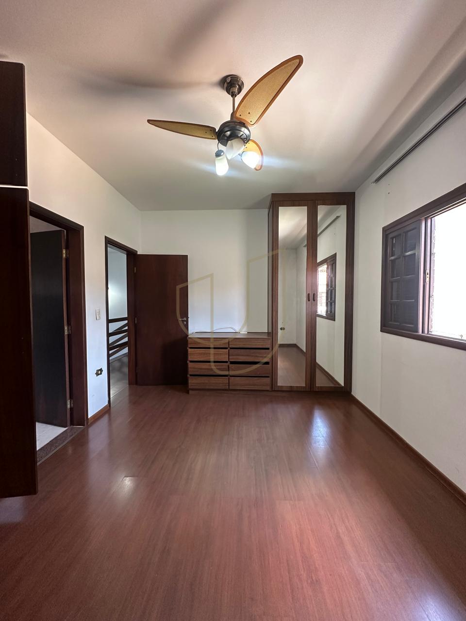 Sobrado com 3 Dormit&oacute;rios no Eldorado - Urabanova - S&atilde;o Jos&eacute; dos Campos/SP  São José dos Campos - 