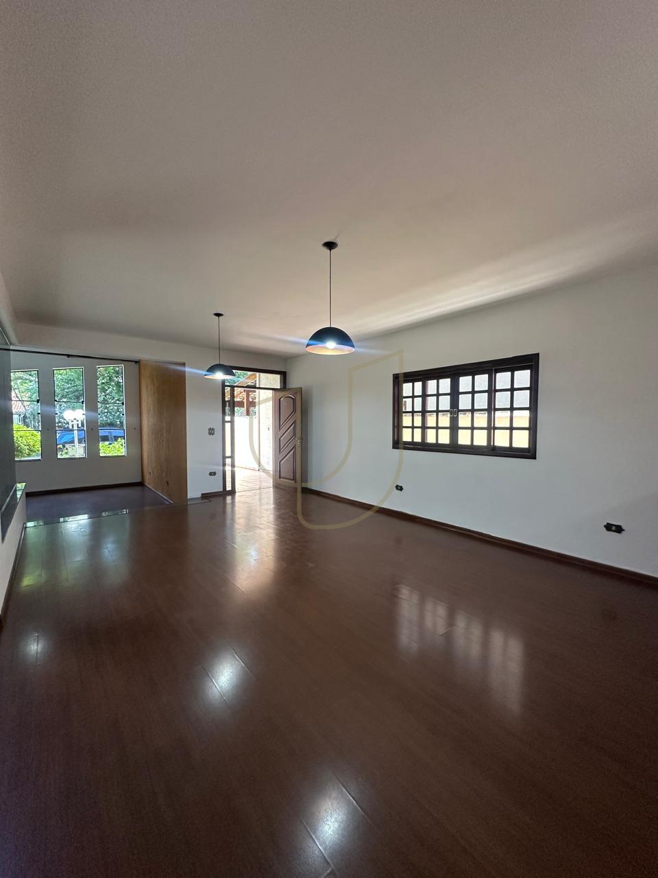 Sobrado com 3 Dormit&oacute;rios no Eldorado - Urabanova - S&atilde;o Jos&eacute; dos Campos/SP  São José dos Campos - 