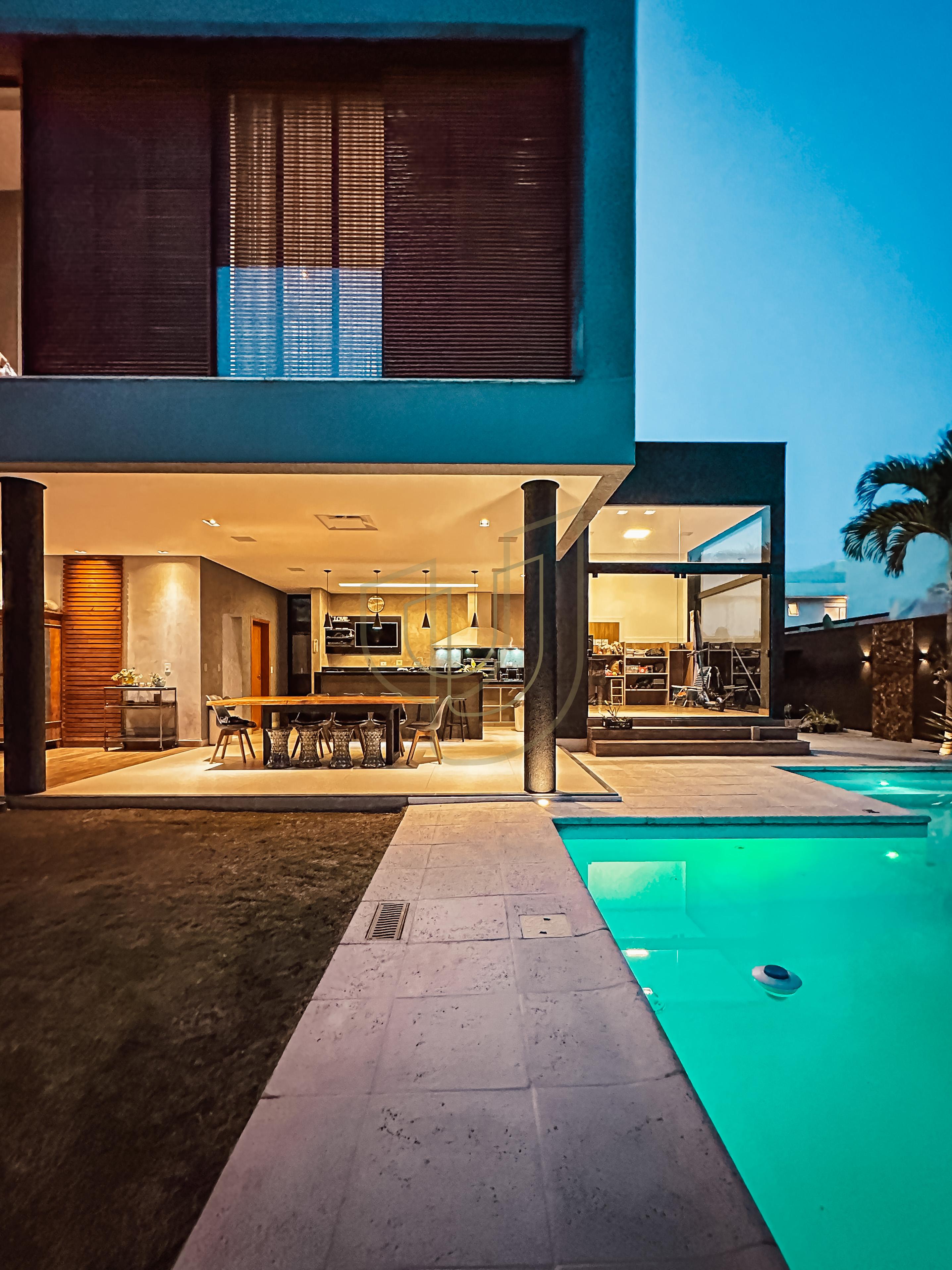 Sobrado sofisticado com 4 Dormit&oacute;rios no Jardim do Golfe - S&atilde;o Jos&eacute; dos Campos/SP  São José dos Campos - 