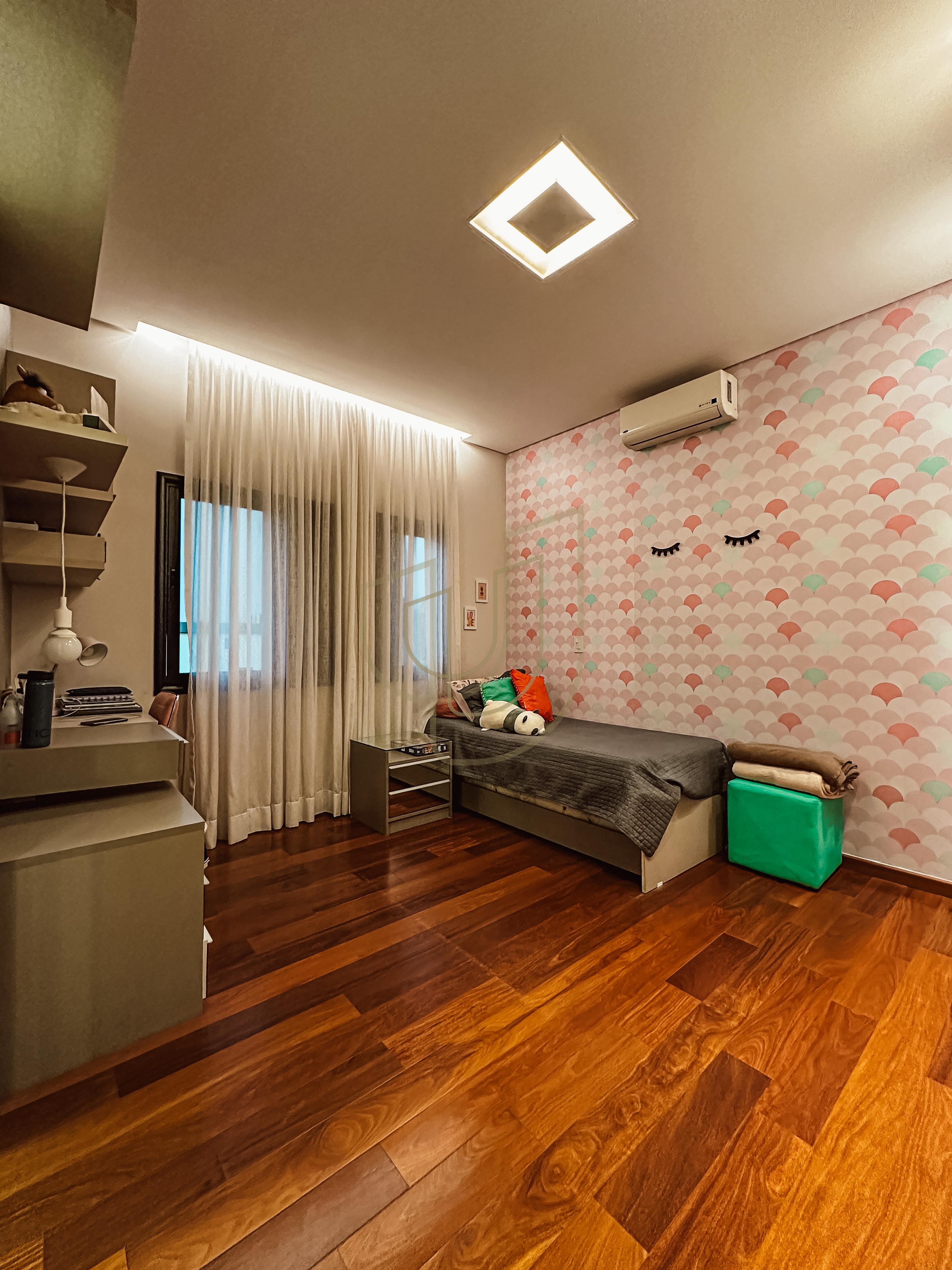 Sobrado sofisticado com 4 Dormit&oacute;rios no Jardim do Golfe - S&atilde;o Jos&eacute; dos Campos/SP  São José dos Campos - 