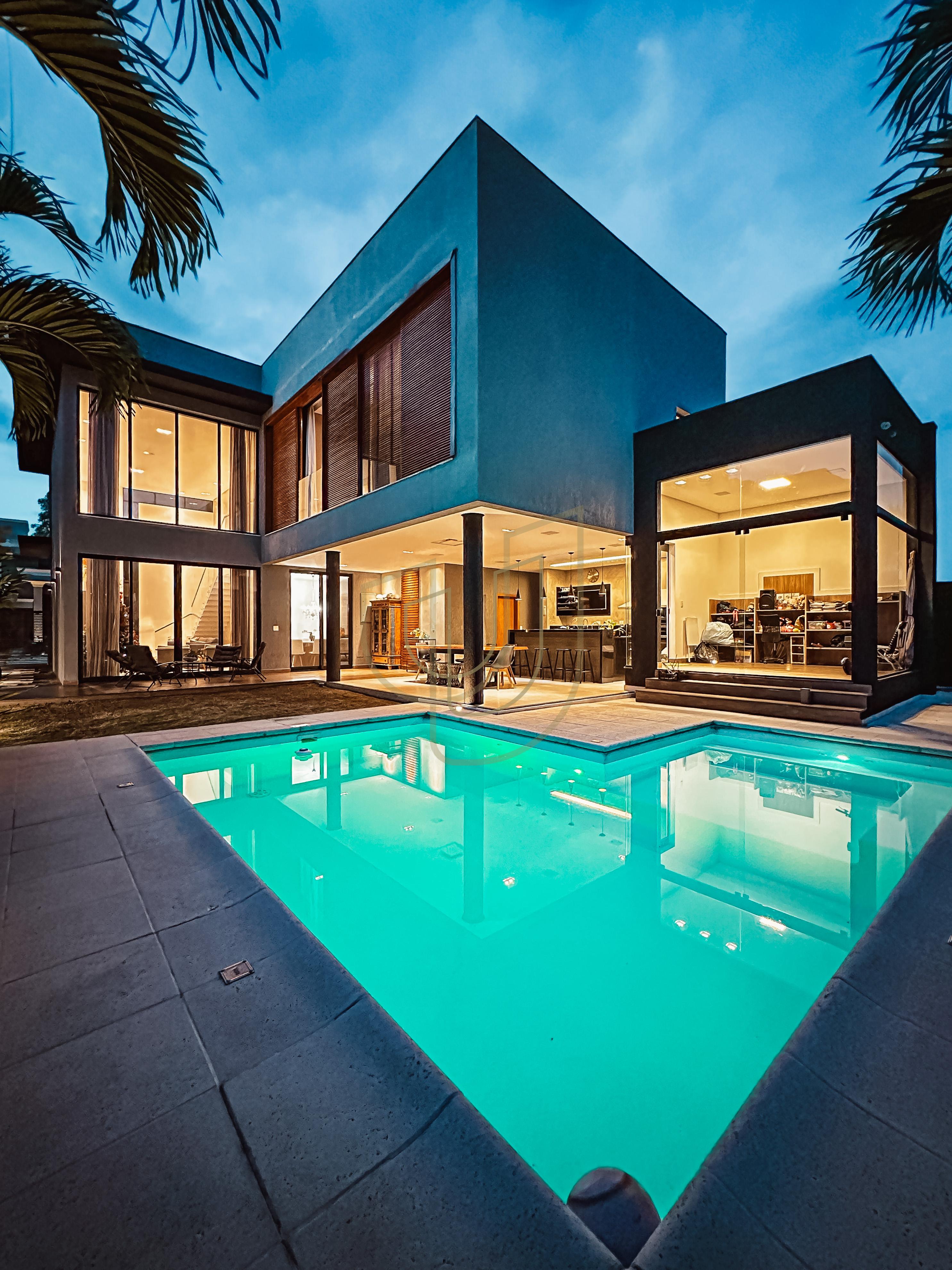 Sobrado sofisticado com 4 Dormit&oacute;rios no Jardim do Golfe - S&atilde;o Jos&eacute; dos Campos/SP  São José dos Campos - 