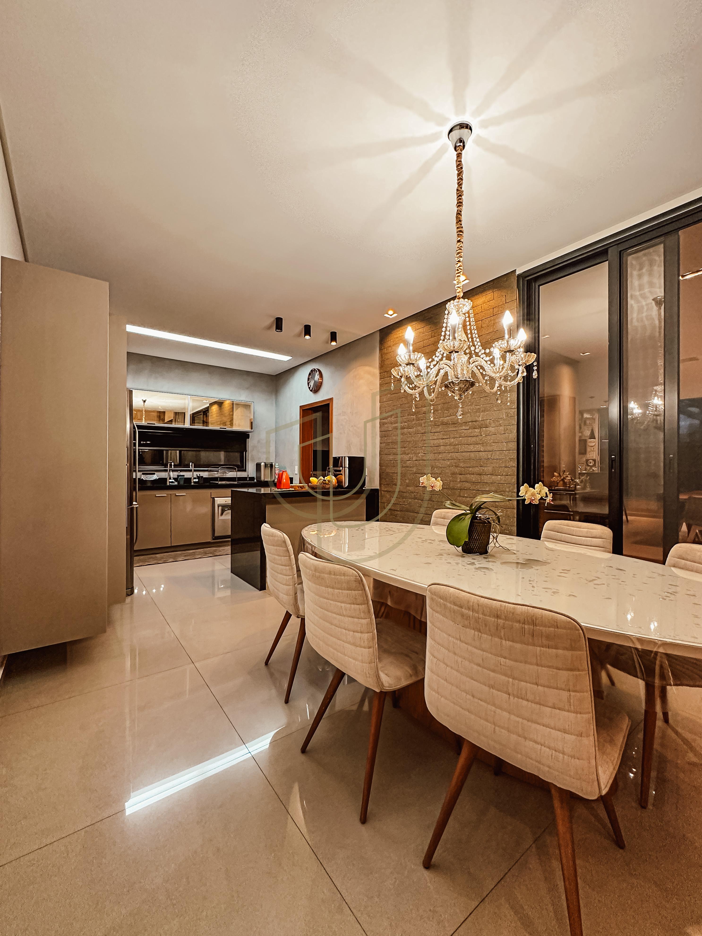 Sobrado sofisticado com 4 Dormit&oacute;rios no Jardim do Golfe - S&atilde;o Jos&eacute; dos Campos/SP  São José dos Campos - 