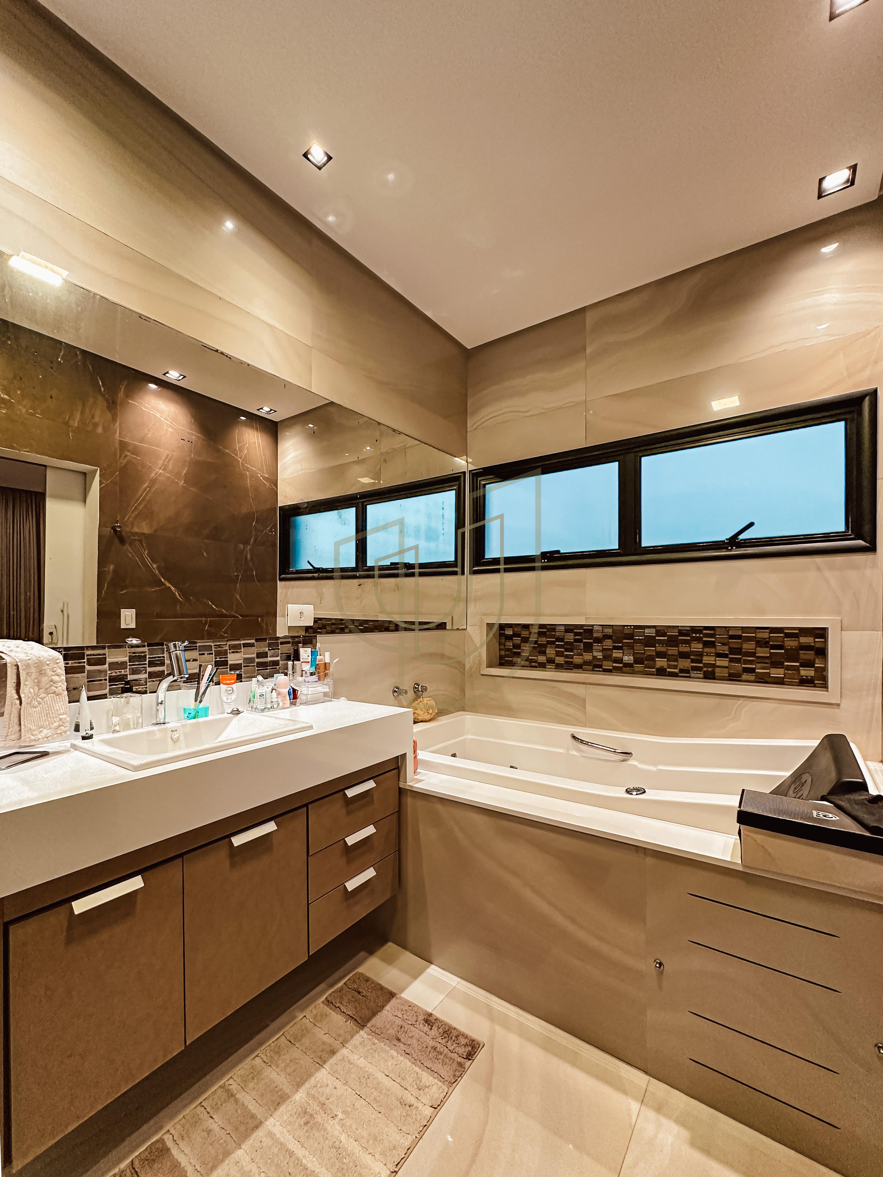 Sobrado sofisticado com 4 Dormit&oacute;rios no Jardim do Golfe - S&atilde;o Jos&eacute; dos Campos/SP  São José dos Campos - 