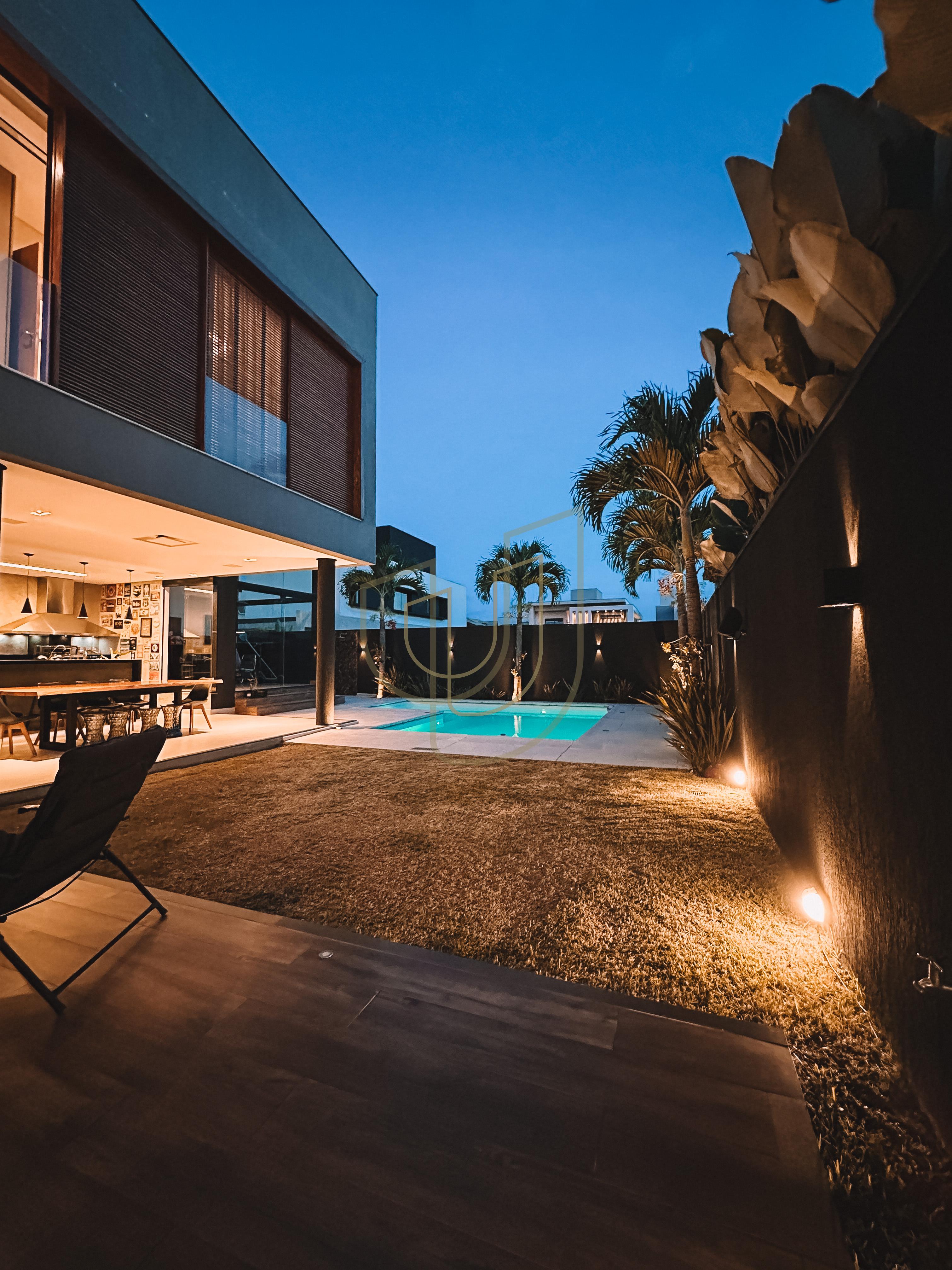 Sobrado sofisticado com 4 Dormit&oacute;rios no Jardim do Golfe - S&atilde;o Jos&eacute; dos Campos/SP  São José dos Campos - 