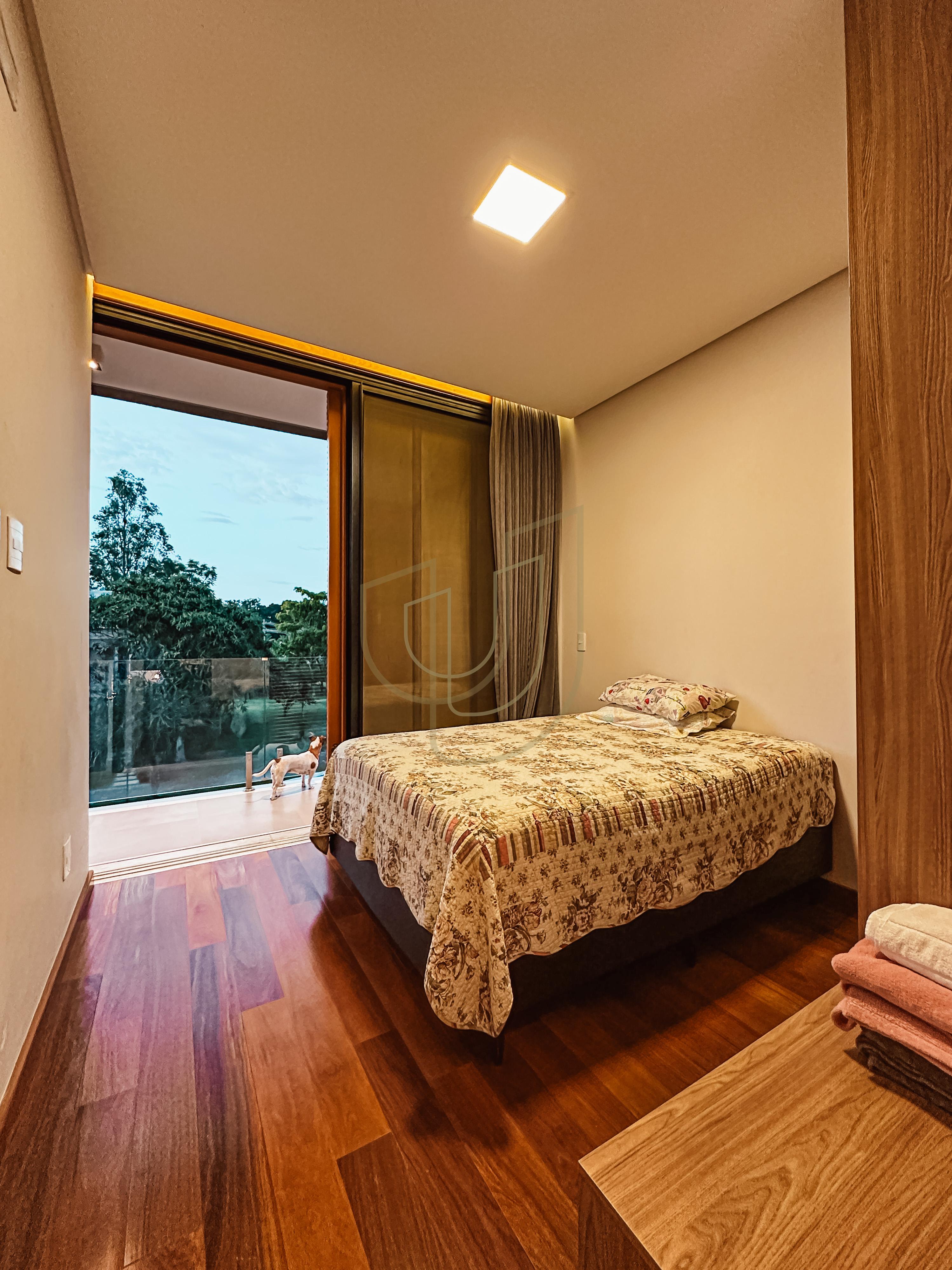 Sobrado sofisticado com 4 Dormit&oacute;rios no Jardim do Golfe - S&atilde;o Jos&eacute; dos Campos/SP  São José dos Campos - 