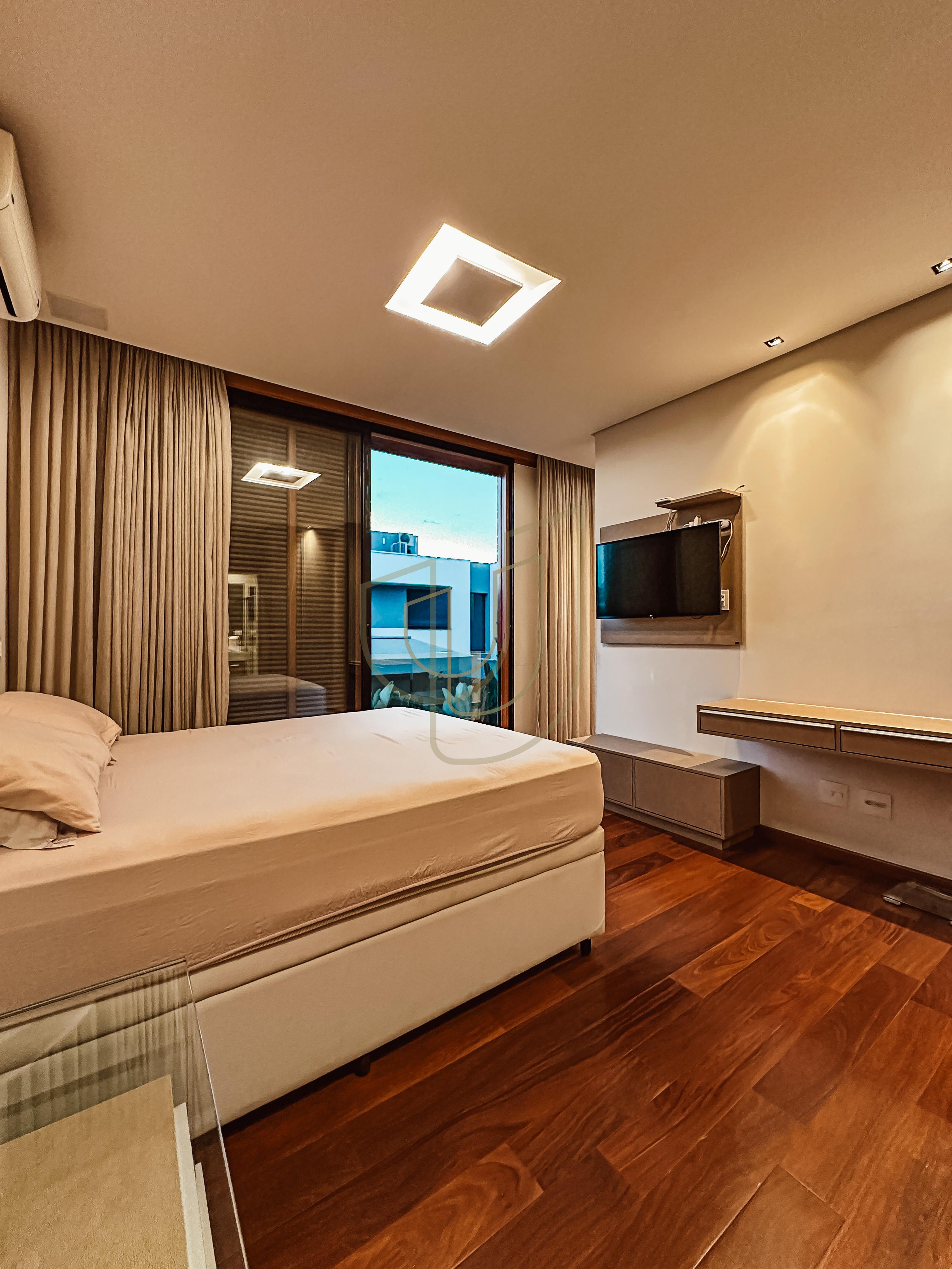 Sobrado sofisticado com 4 Dormit&oacute;rios no Jardim do Golfe - S&atilde;o Jos&eacute; dos Campos/SP  São José dos Campos - 