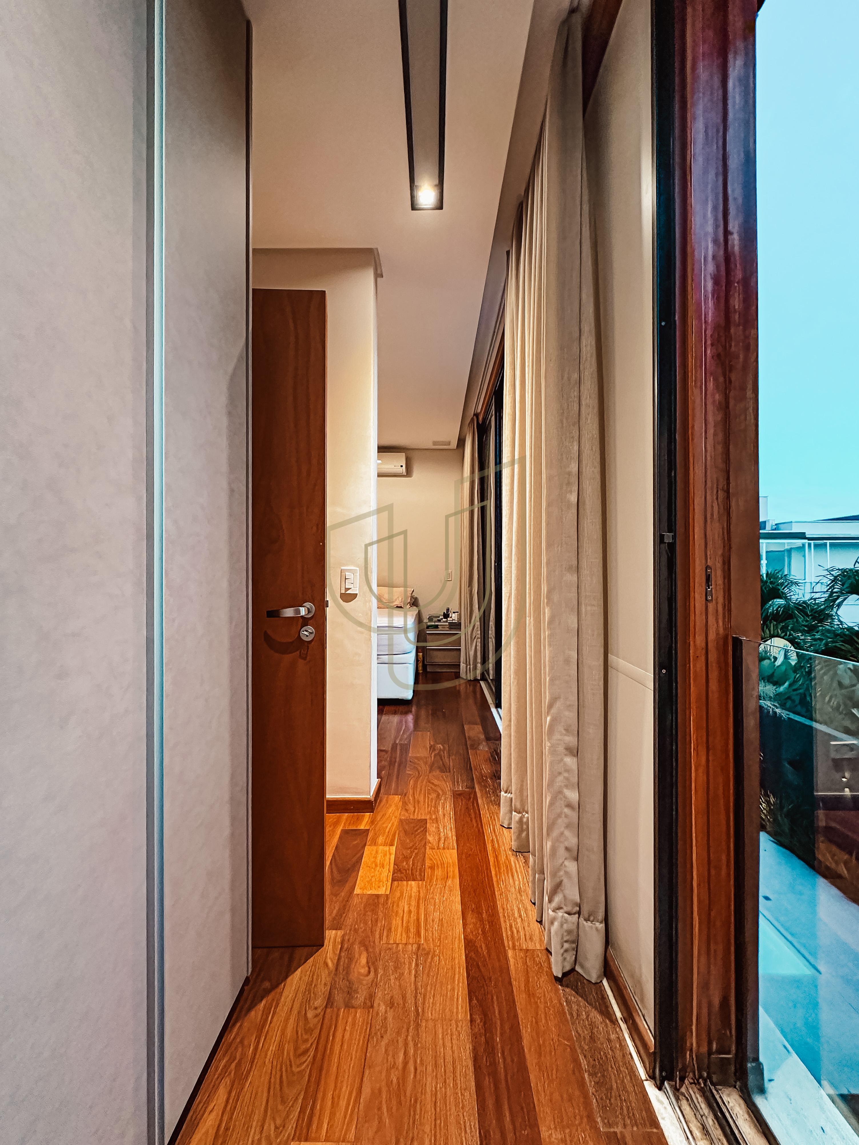 Sobrado sofisticado com 4 Dormit&oacute;rios no Jardim do Golfe - S&atilde;o Jos&eacute; dos Campos/SP  São José dos Campos - 