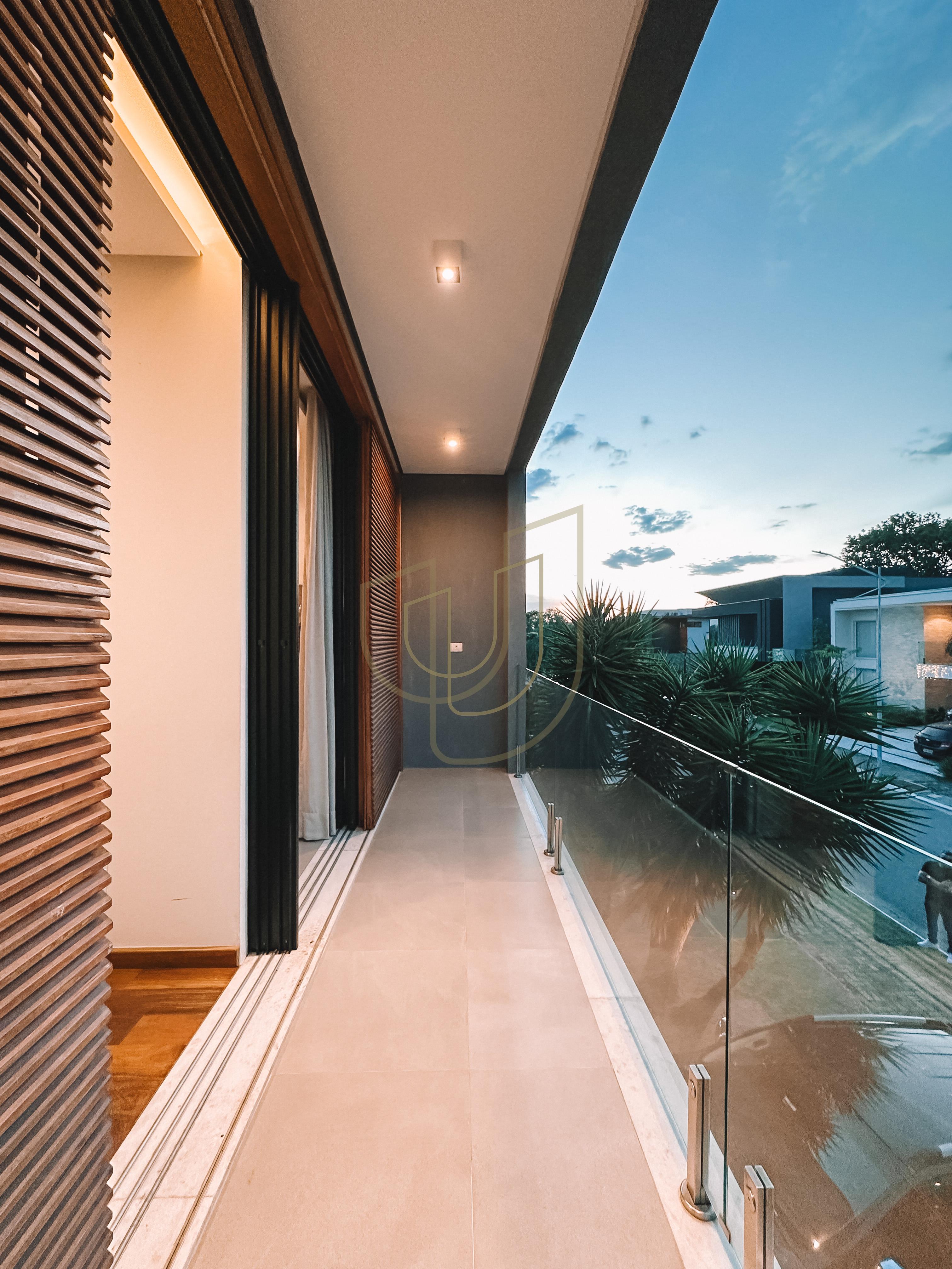 Sobrado sofisticado com 4 Dormit&oacute;rios no Jardim do Golfe - S&atilde;o Jos&eacute; dos Campos/SP  São José dos Campos - 