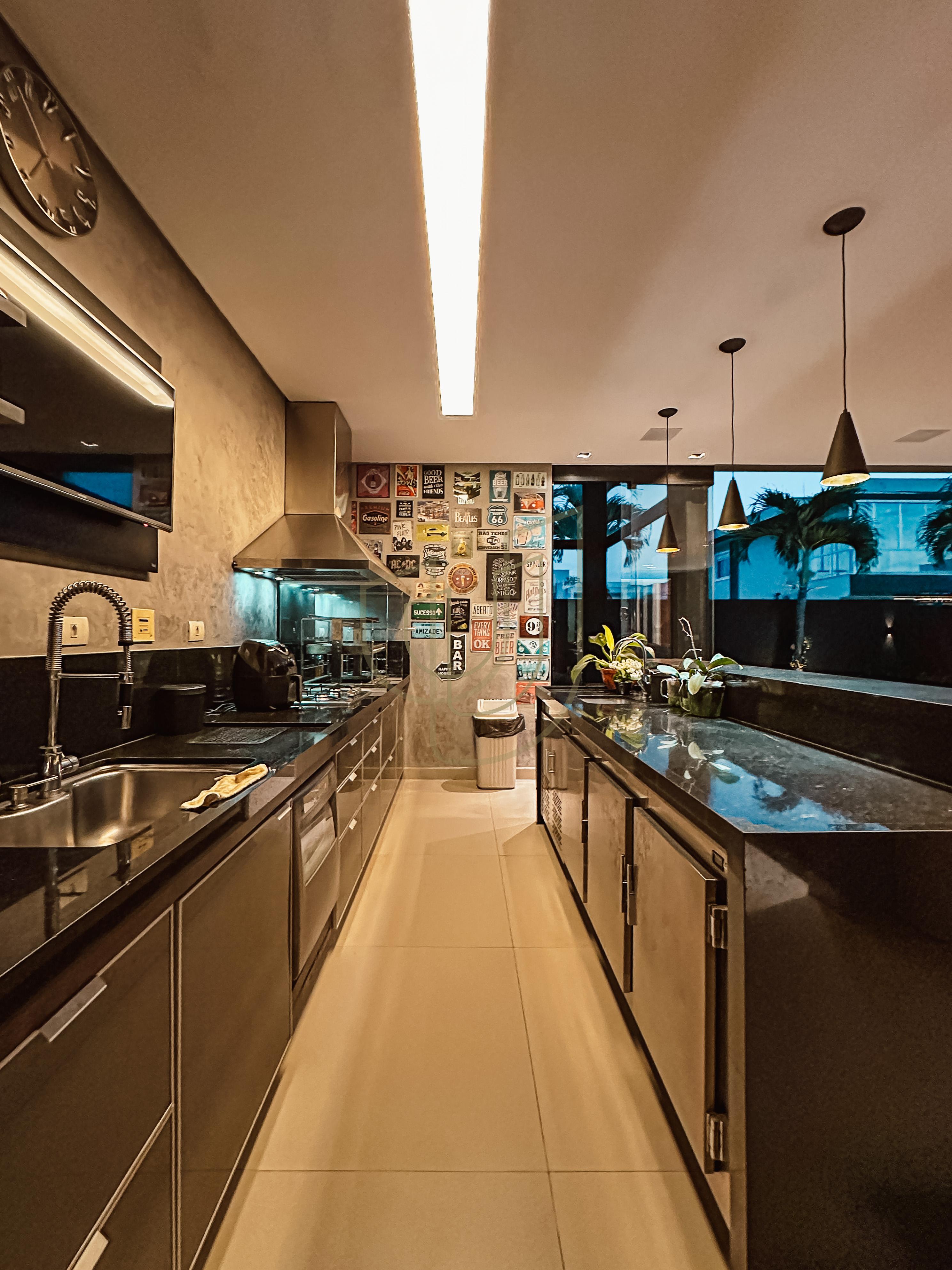 Sobrado sofisticado com 4 Dormit&oacute;rios no Jardim do Golfe - S&atilde;o Jos&eacute; dos Campos/SP  São José dos Campos - 