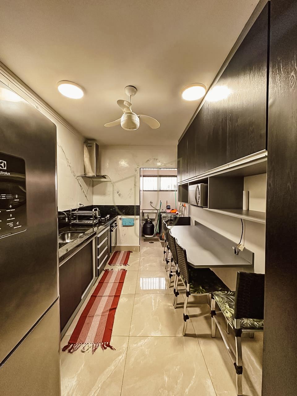 Cobertura duplex dispon&iacute;vel para venda no Centro de Caraguatatuba/SP  Caraguatatuba - 