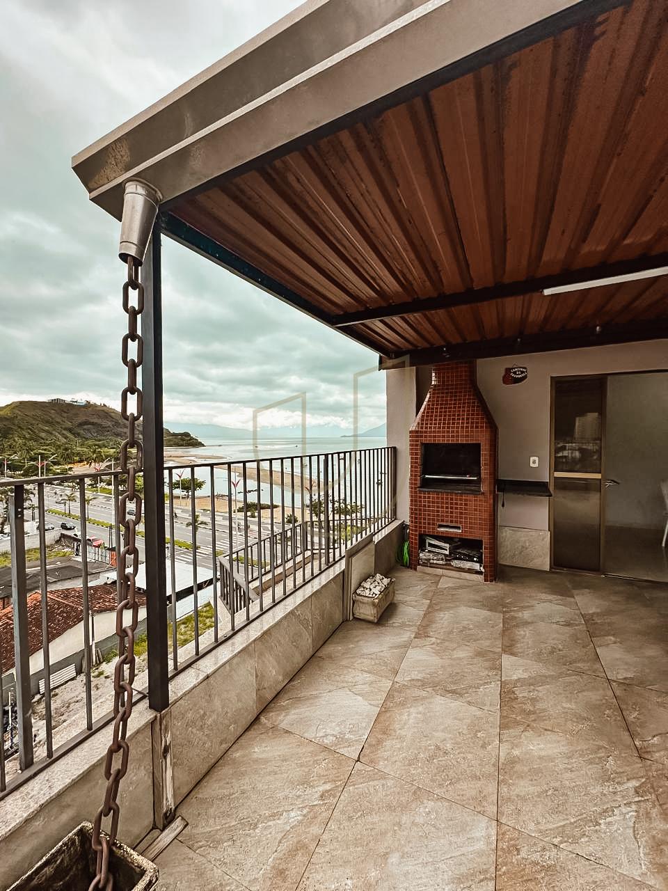 Cobertura duplex dispon&iacute;vel para venda no Centro de Caraguatatuba/SP  Caraguatatuba - 