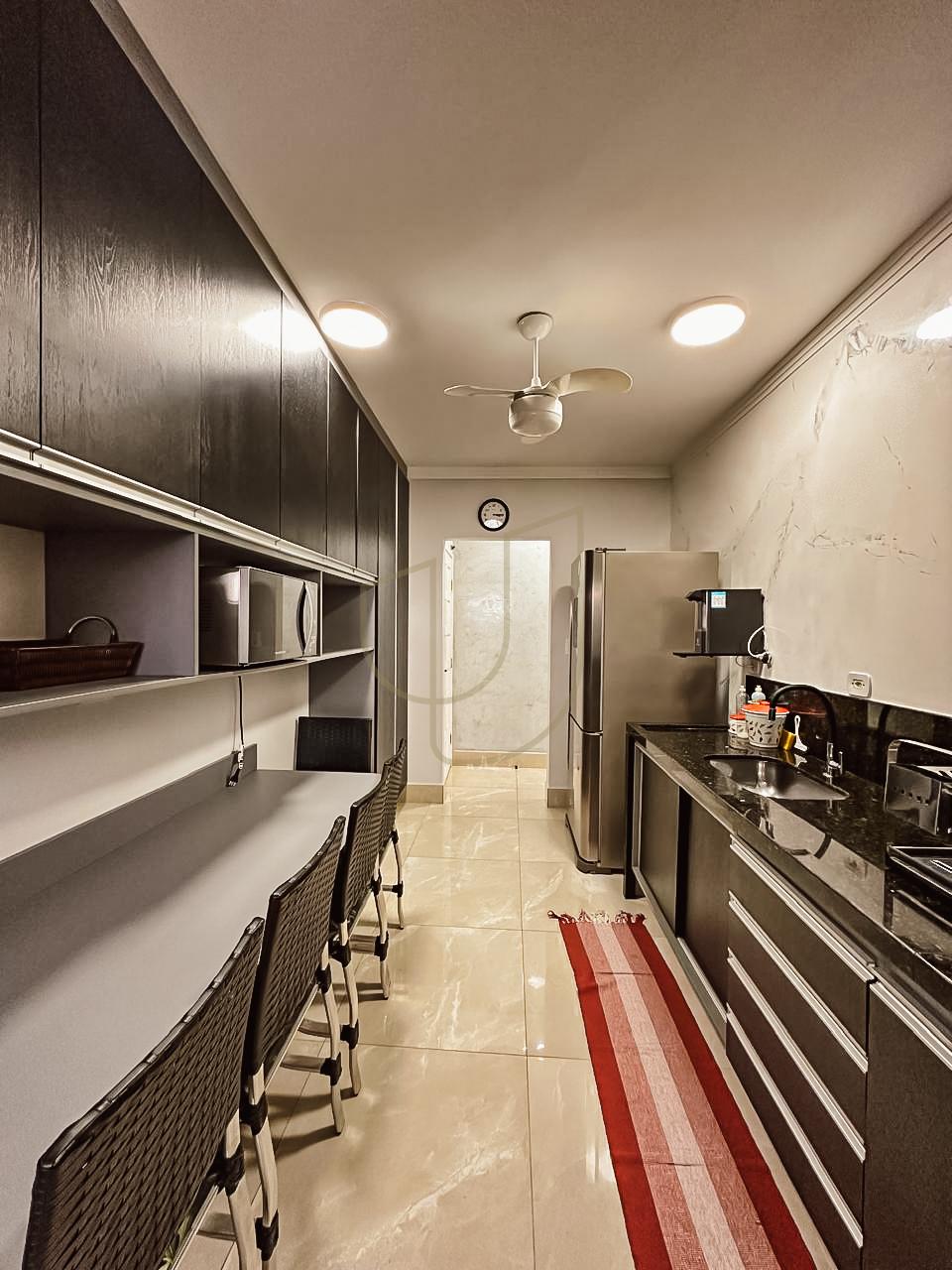 Cobertura duplex dispon&iacute;vel para venda no Centro de Caraguatatuba/SP  Caraguatatuba - 