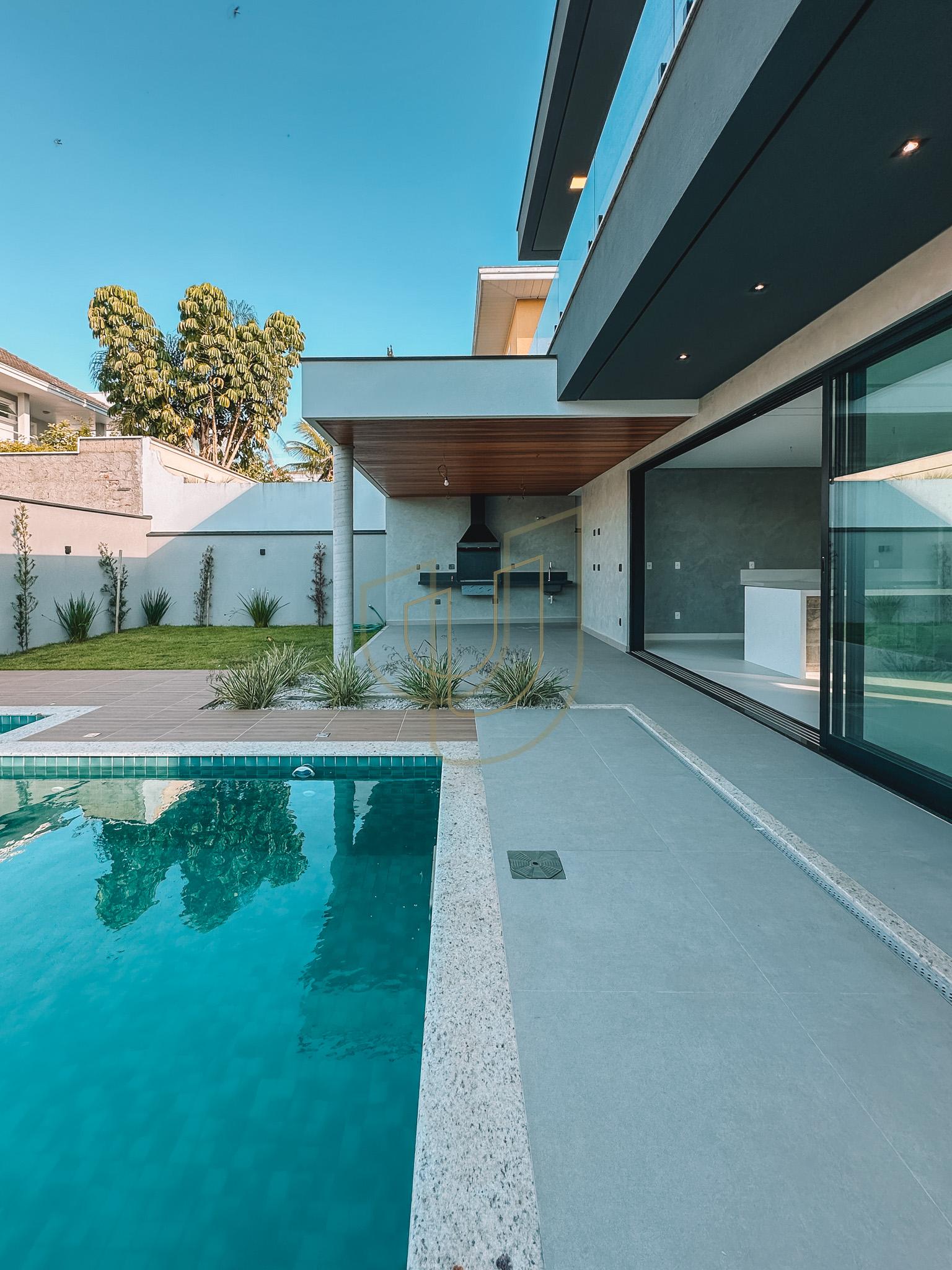 Sobrado sofisticado e moderno com 4 su&iacute;tes no Urbanova - S&atilde;o Jos&eacute; dos Campos/SP  São José dos Campos - 