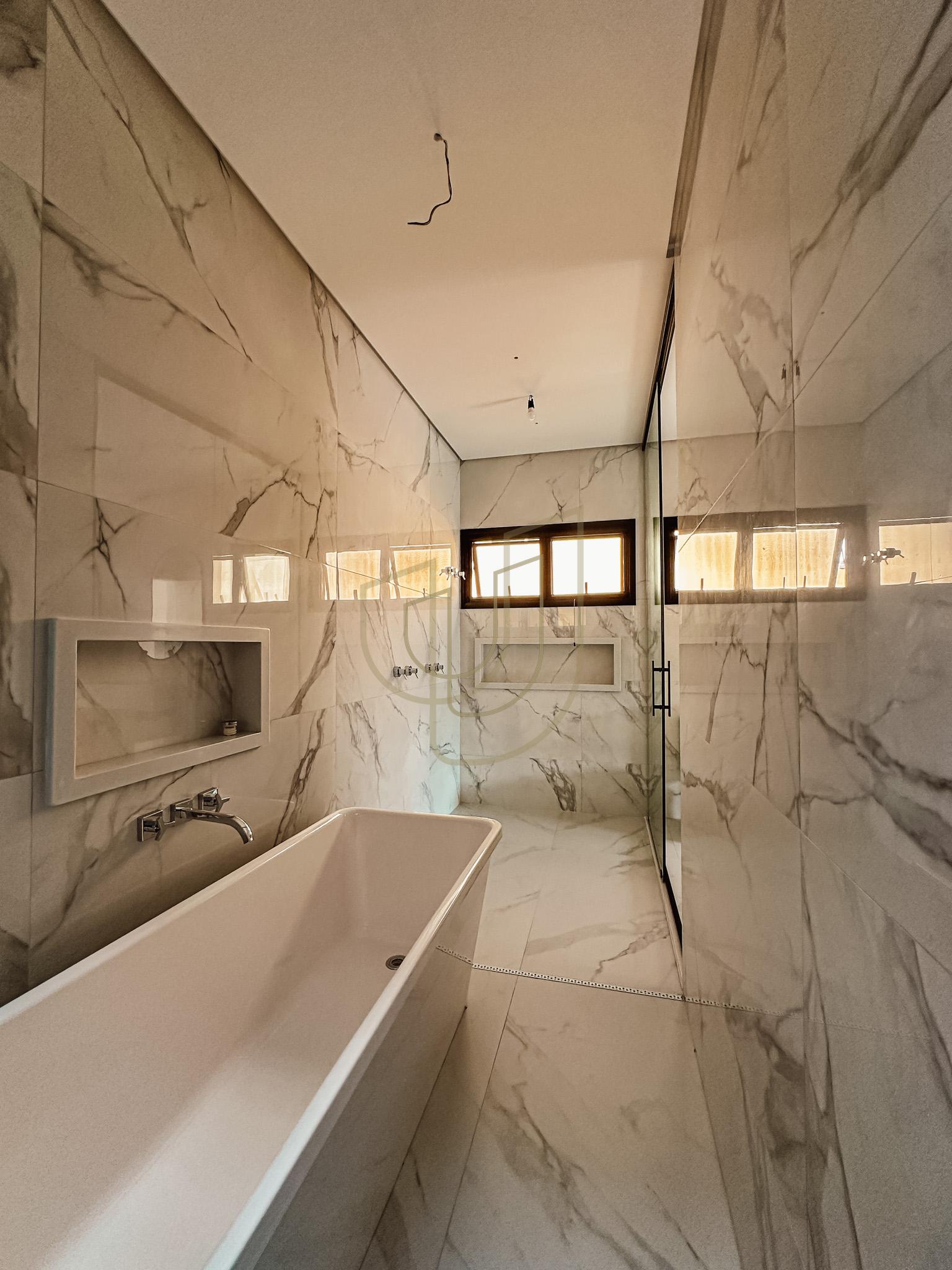 Sobrado sofisticado e moderno com 4 su&iacute;tes no Urbanova - S&atilde;o Jos&eacute; dos Campos/SP  São José dos Campos - 