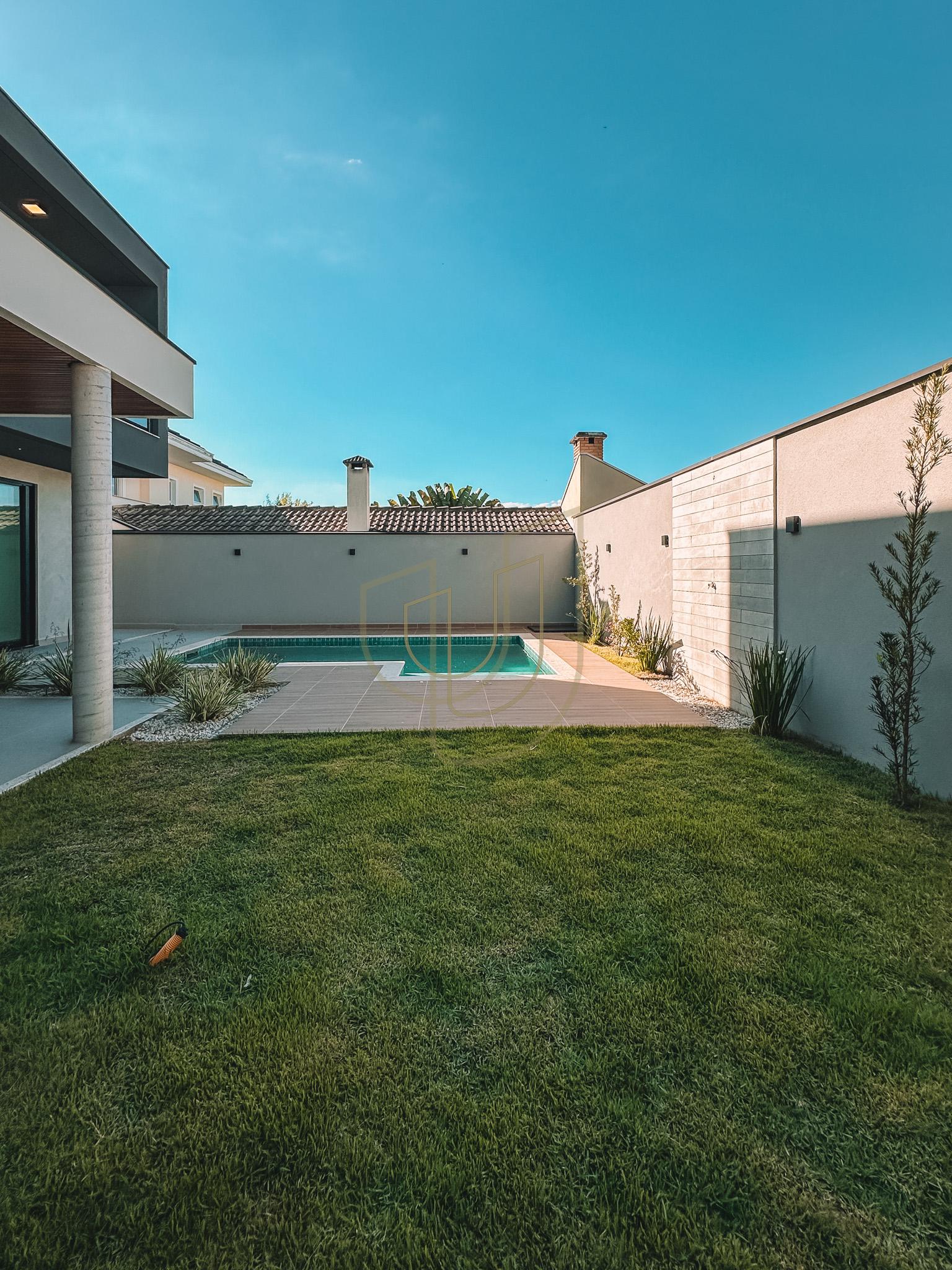 Sobrado sofisticado e moderno com 4 su&iacute;tes no Urbanova - S&atilde;o Jos&eacute; dos Campos/SP  São José dos Campos - 