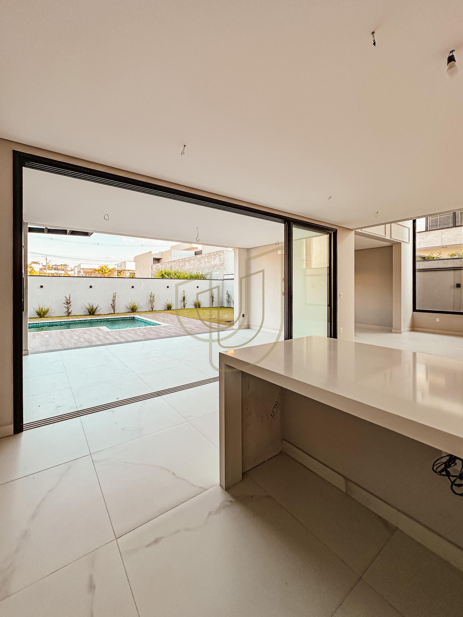 Sobrado sofisticado e moderno com 4 su&iacute;tes no Urbanova - S&atilde;o Jos&eacute; dos Campos/SP  São José dos Campos - 