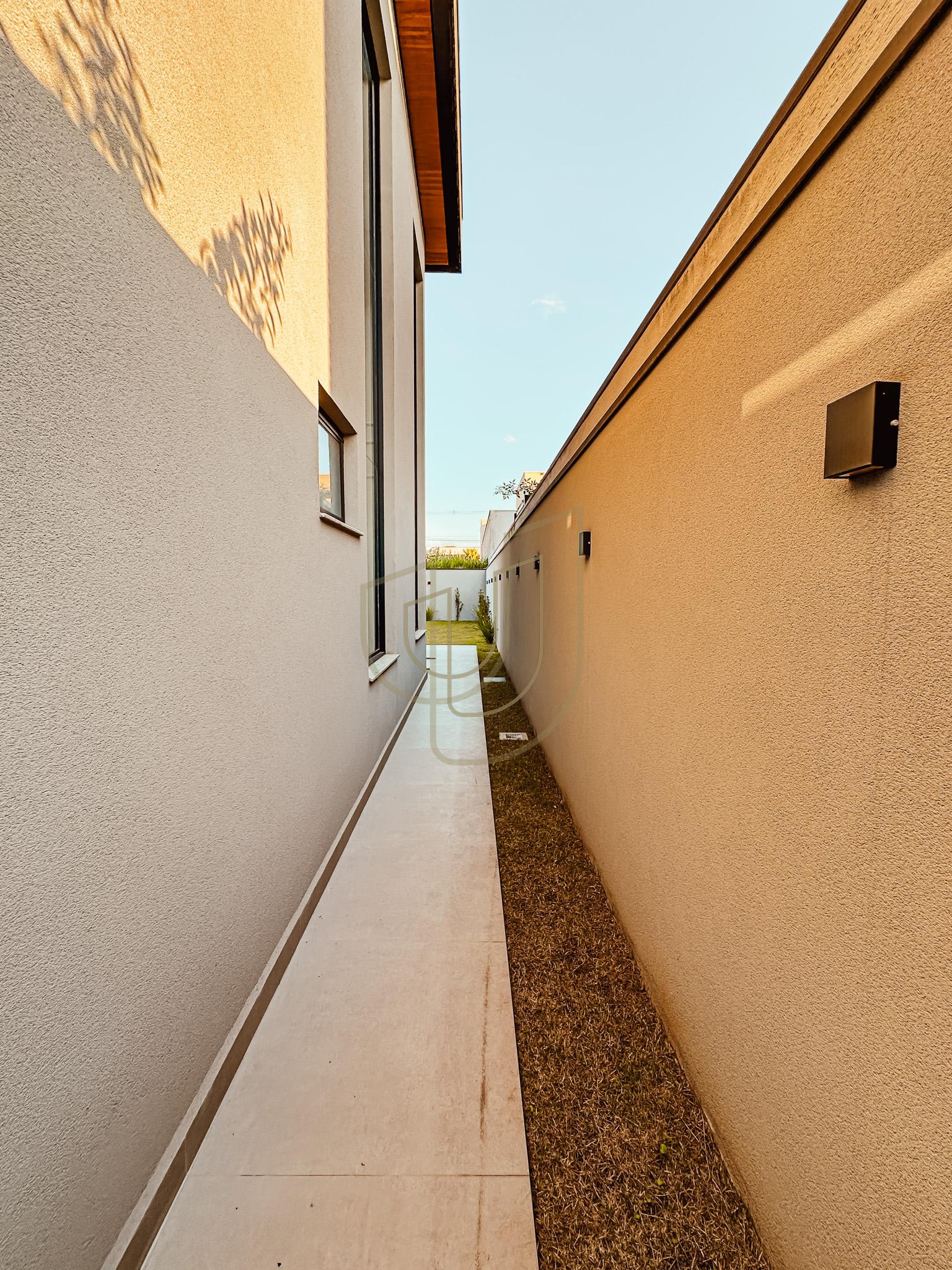 Sobrado sofisticado e moderno com 4 su&iacute;tes no Urbanova - S&atilde;o Jos&eacute; dos Campos/SP  São José dos Campos - 